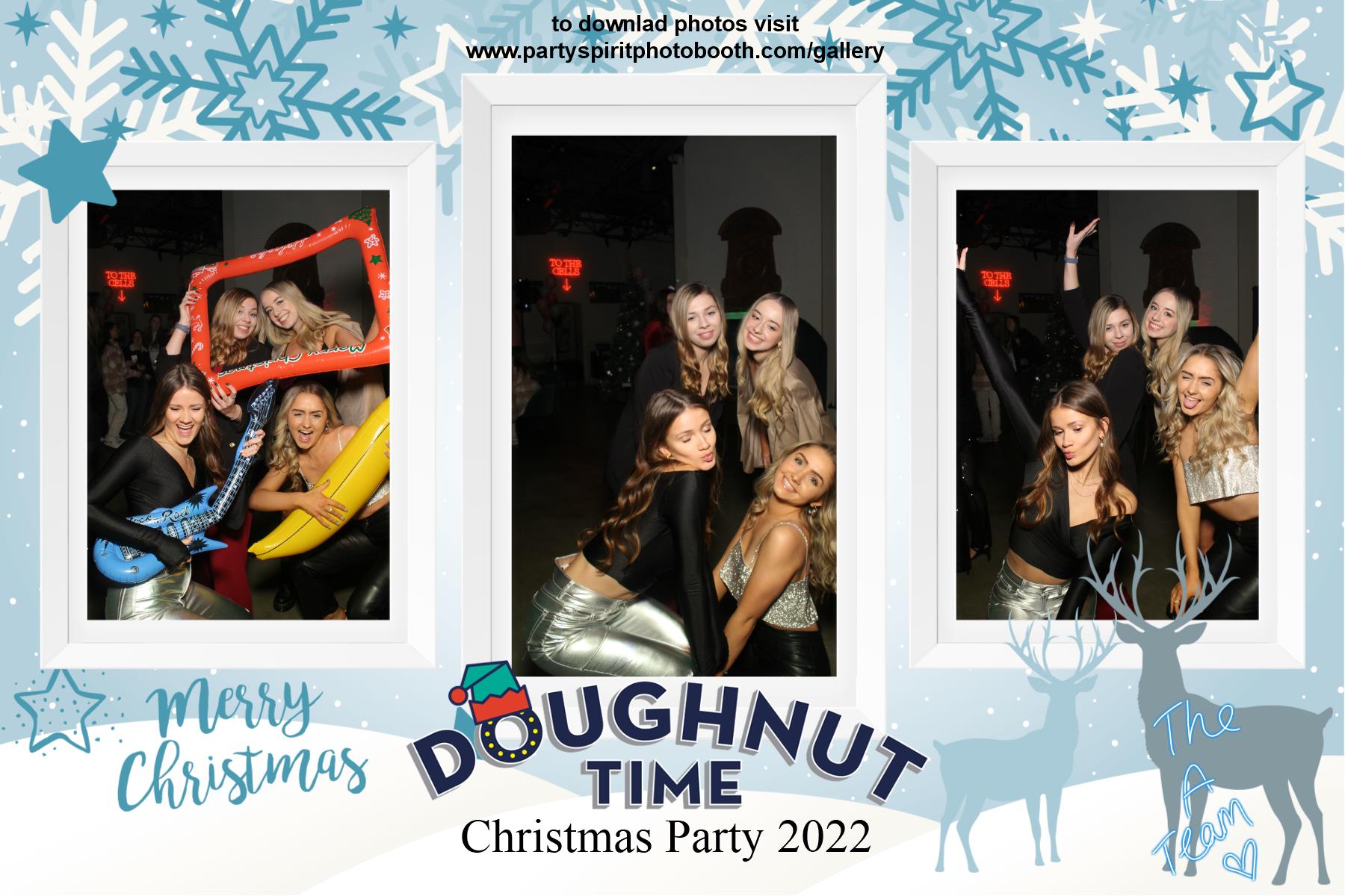 Doughnut Xmas Party | View more photos from the event at gallery.partyspiritphotobooth.com/u/PartySpiritPhotoBooth/Doughnut-Xmas-Party