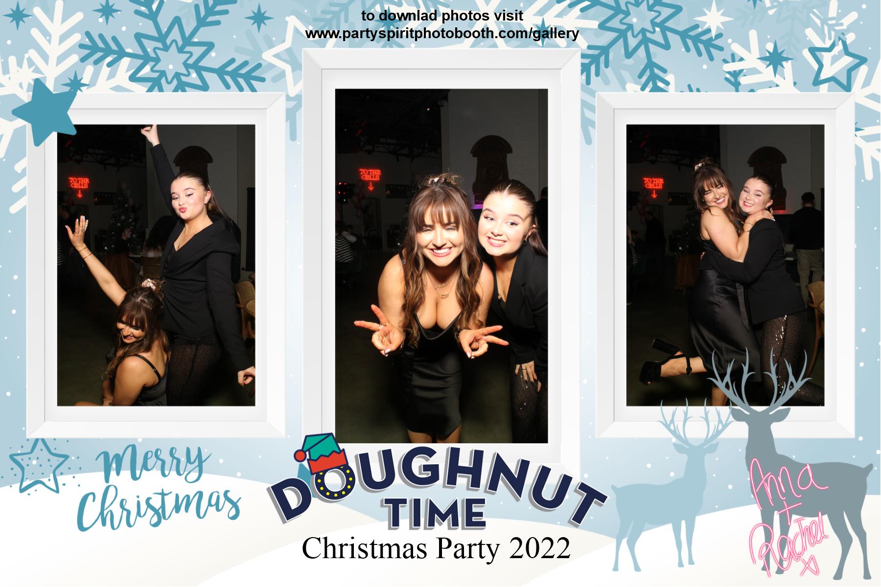 Doughnut Xmas Party | View more photos from the event at gallery.partyspiritphotobooth.com/u/PartySpiritPhotoBooth/Doughnut-Xmas-Party