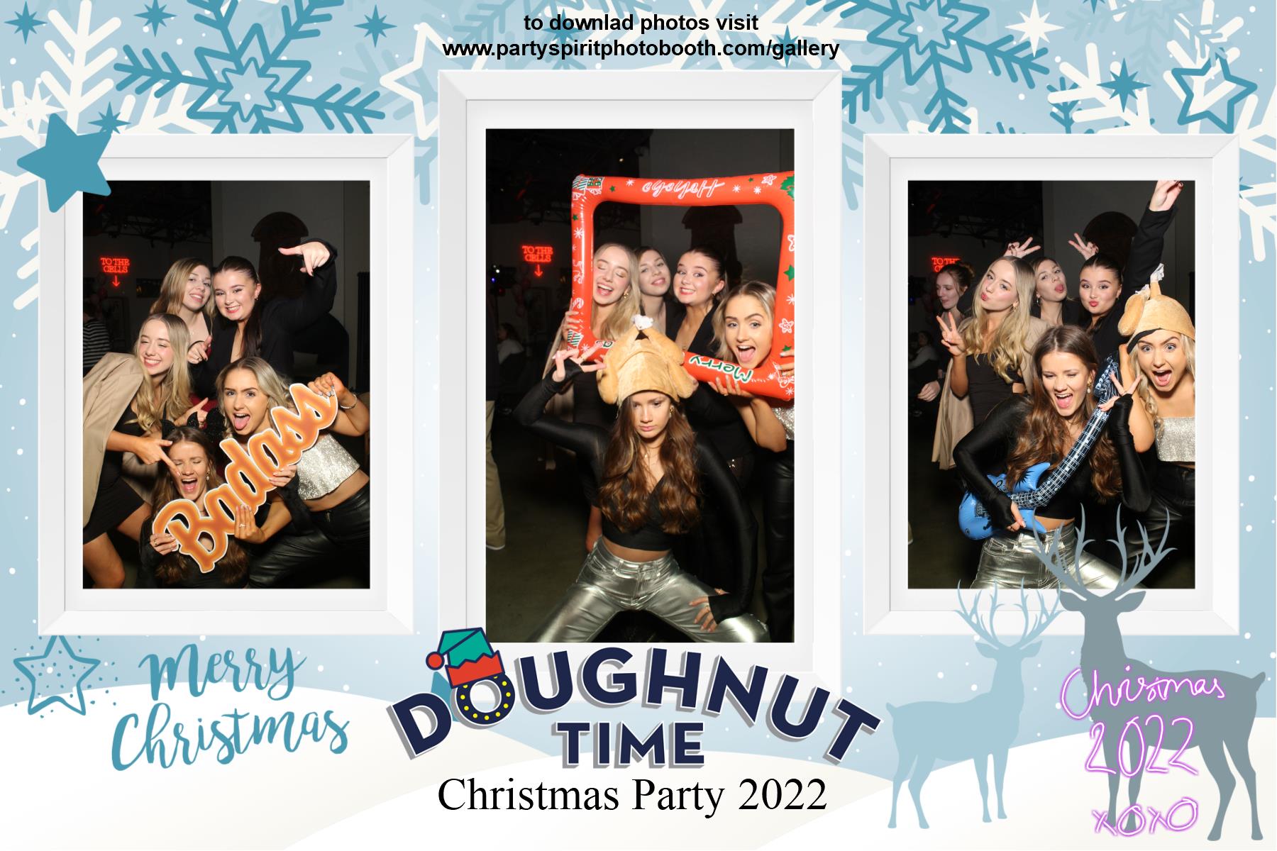 Doughnut Xmas Party | View more photos from the event at gallery.partyspiritphotobooth.com/u/PartySpiritPhotoBooth/Doughnut-Xmas-Party