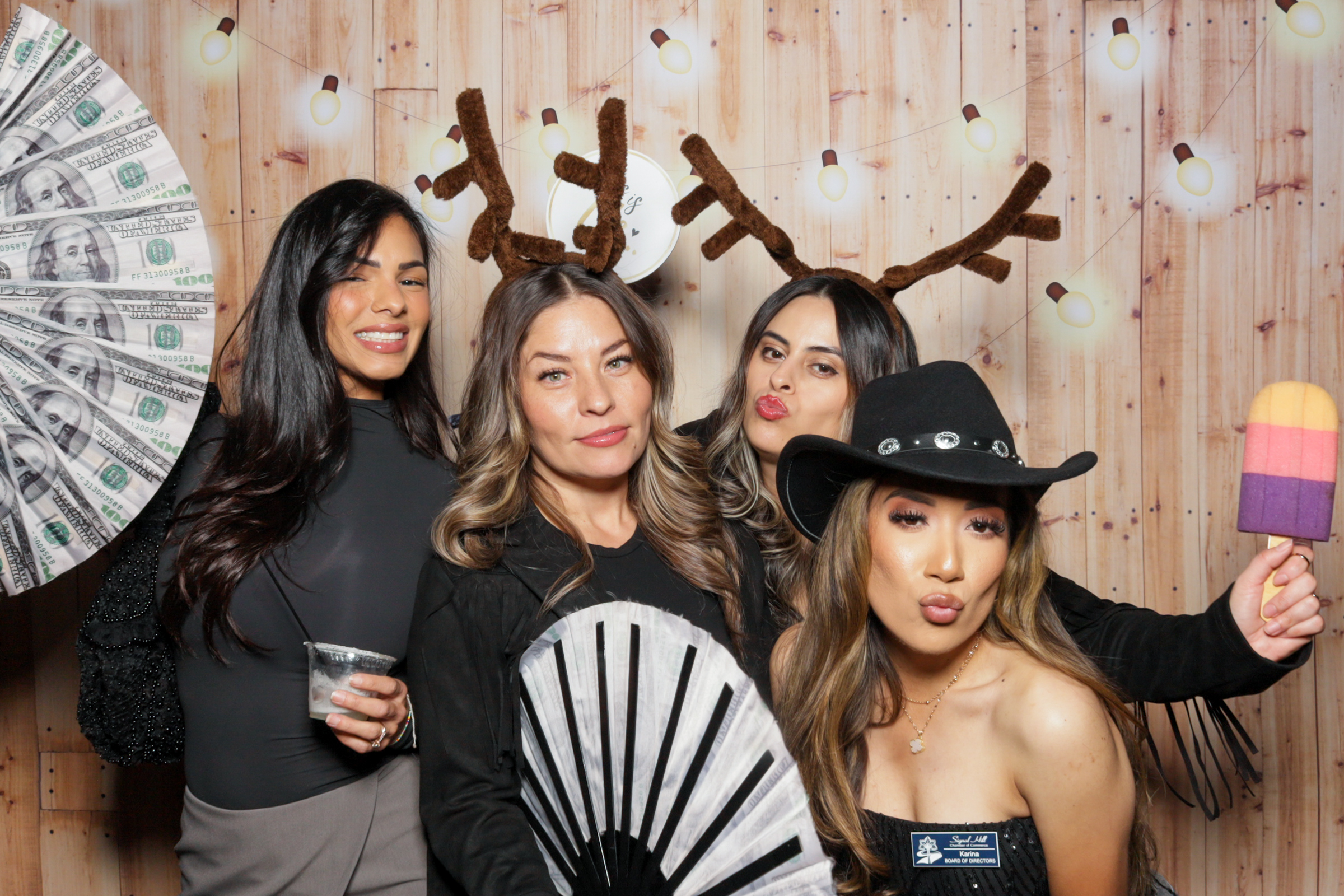 Signal Hill Chamber of Commerce's Holiday Party | View more photos from the event at v1.boothgallery.com/u/PhabPhotobooth/Signal-Hill-Chamber-of-Commerces-Holiday-Party