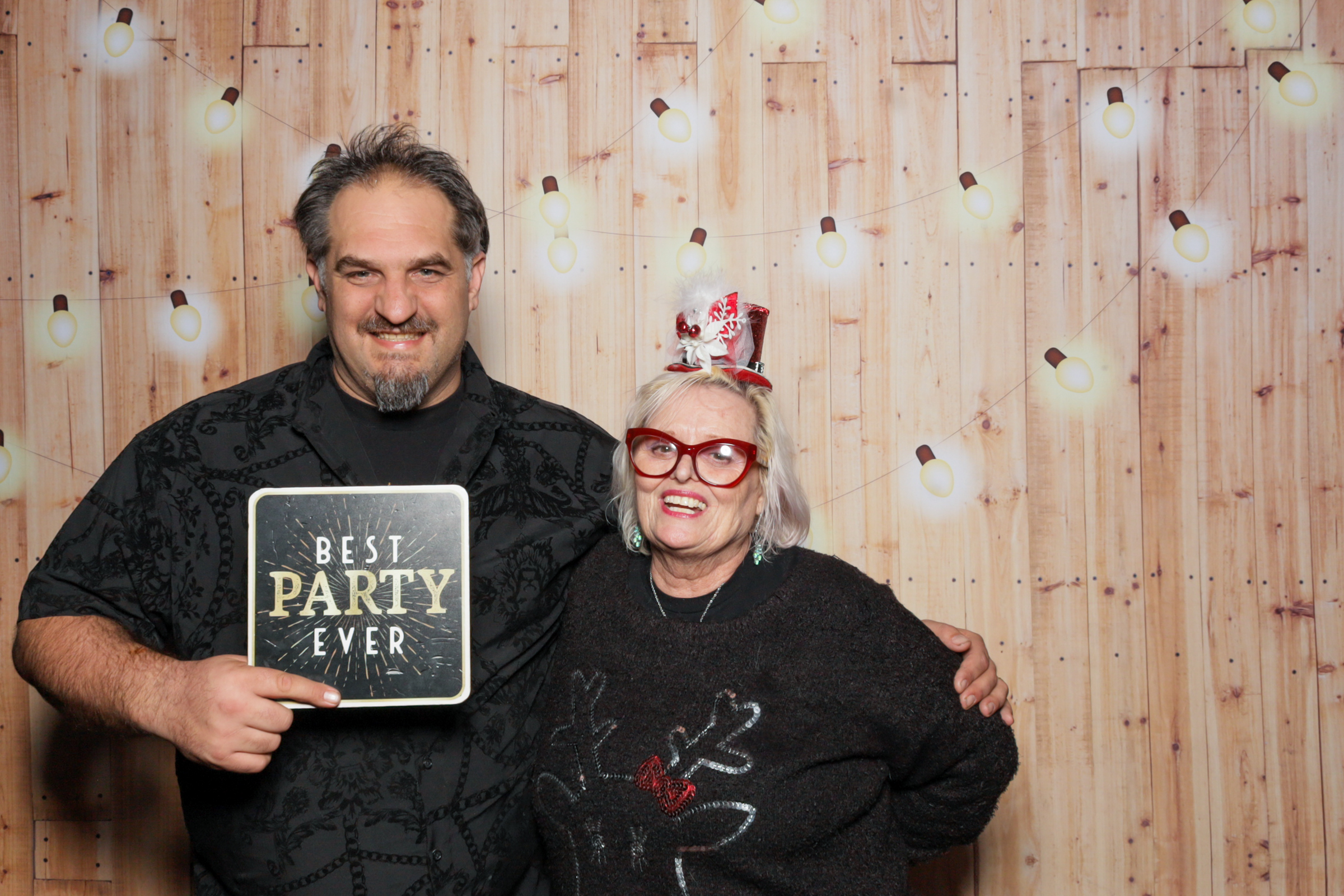 Signal Hill Chamber of Commerce's Holiday Party | View more photos from the event at v1.boothgallery.com/u/PhabPhotobooth/Signal-Hill-Chamber-of-Commerces-Holiday-Party