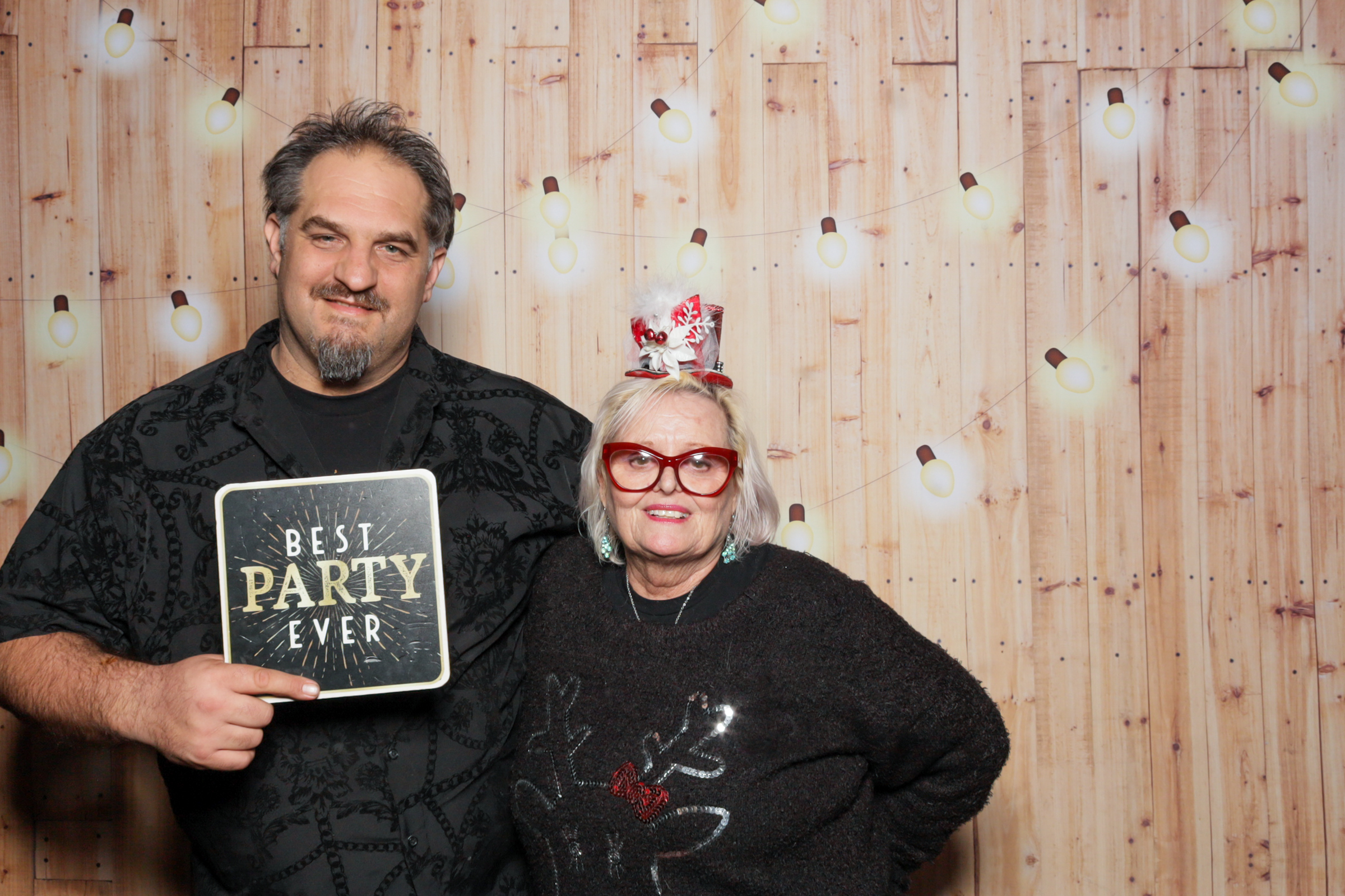 Signal Hill Chamber of Commerce's Holiday Party | View more photos from the event at v1.boothgallery.com/u/PhabPhotobooth/Signal-Hill-Chamber-of-Commerces-Holiday-Party