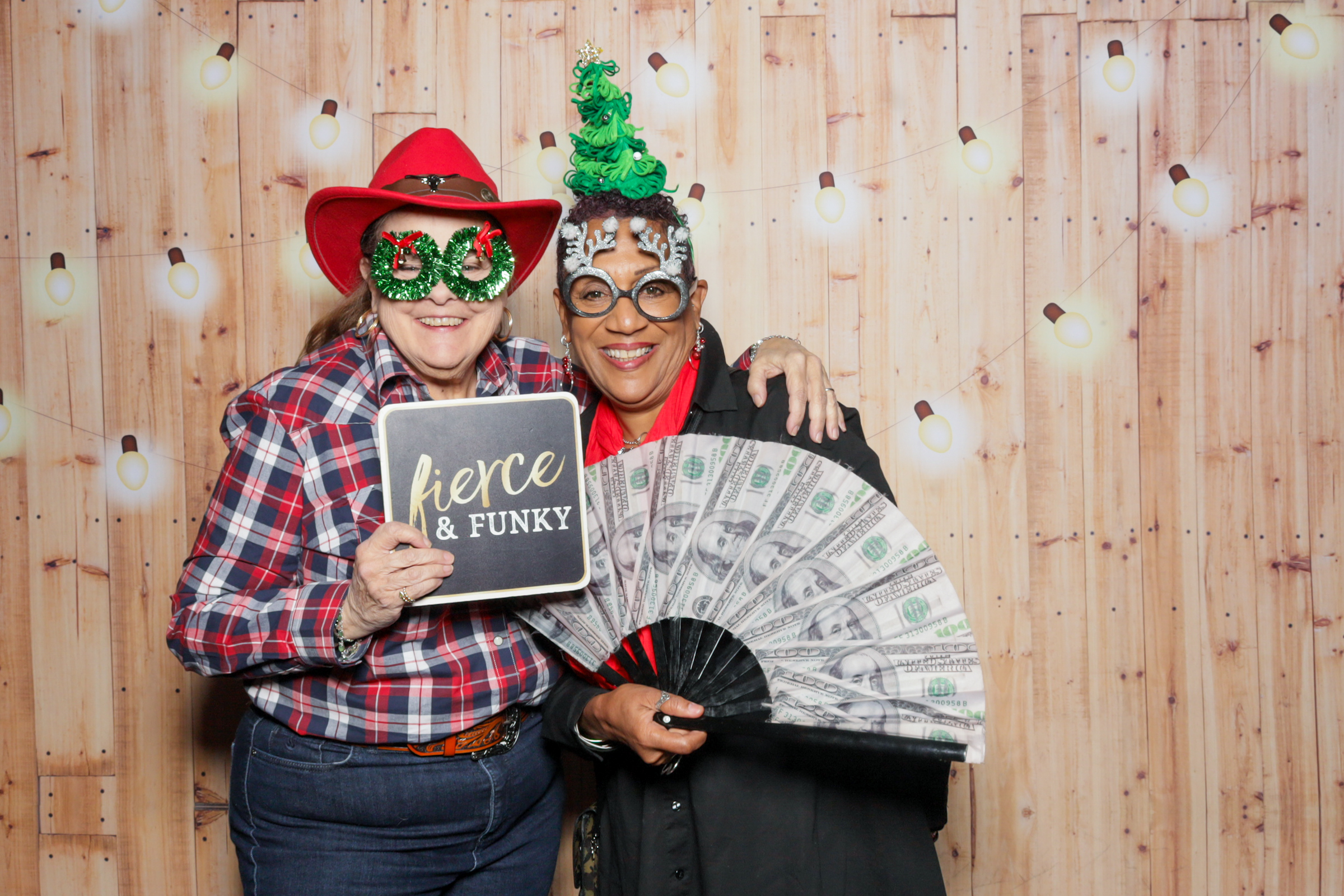 Signal Hill Chamber of Commerce's Holiday Party | View more photos from the event at v1.boothgallery.com/u/PhabPhotobooth/Signal-Hill-Chamber-of-Commerces-Holiday-Party