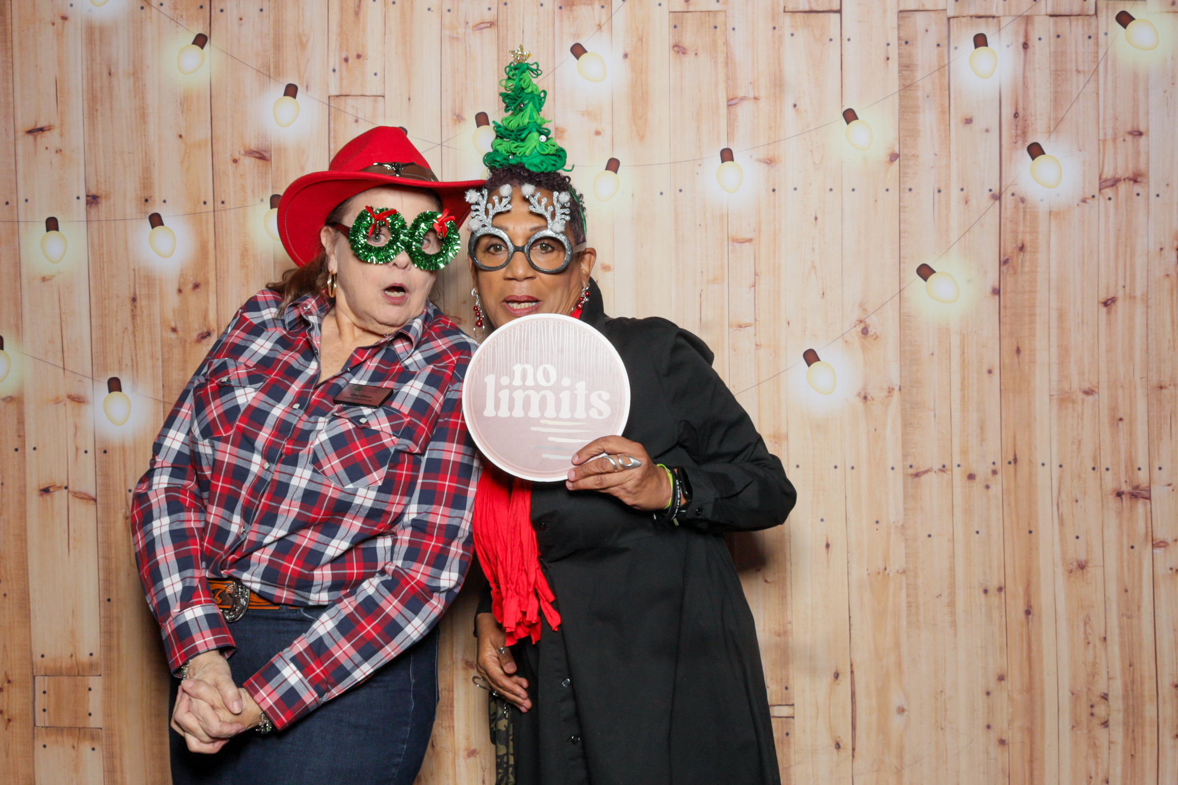 Signal Hill Chamber of Commerce's Holiday Party | View more photos from the event at v1.boothgallery.com/u/PhabPhotobooth/Signal-Hill-Chamber-of-Commerces-Holiday-Party