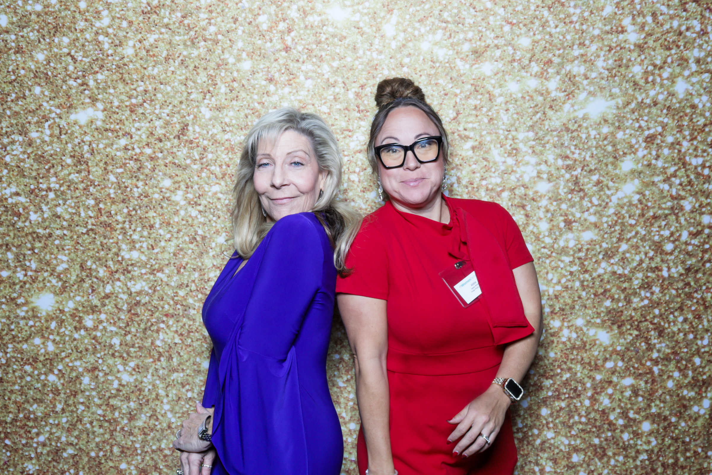 eWomen Holiday Extravaganza | View more photos from the event at v1.boothgallery.com/u/PhabPhotobooth/eWomen-Holiday-Extravaganza-2