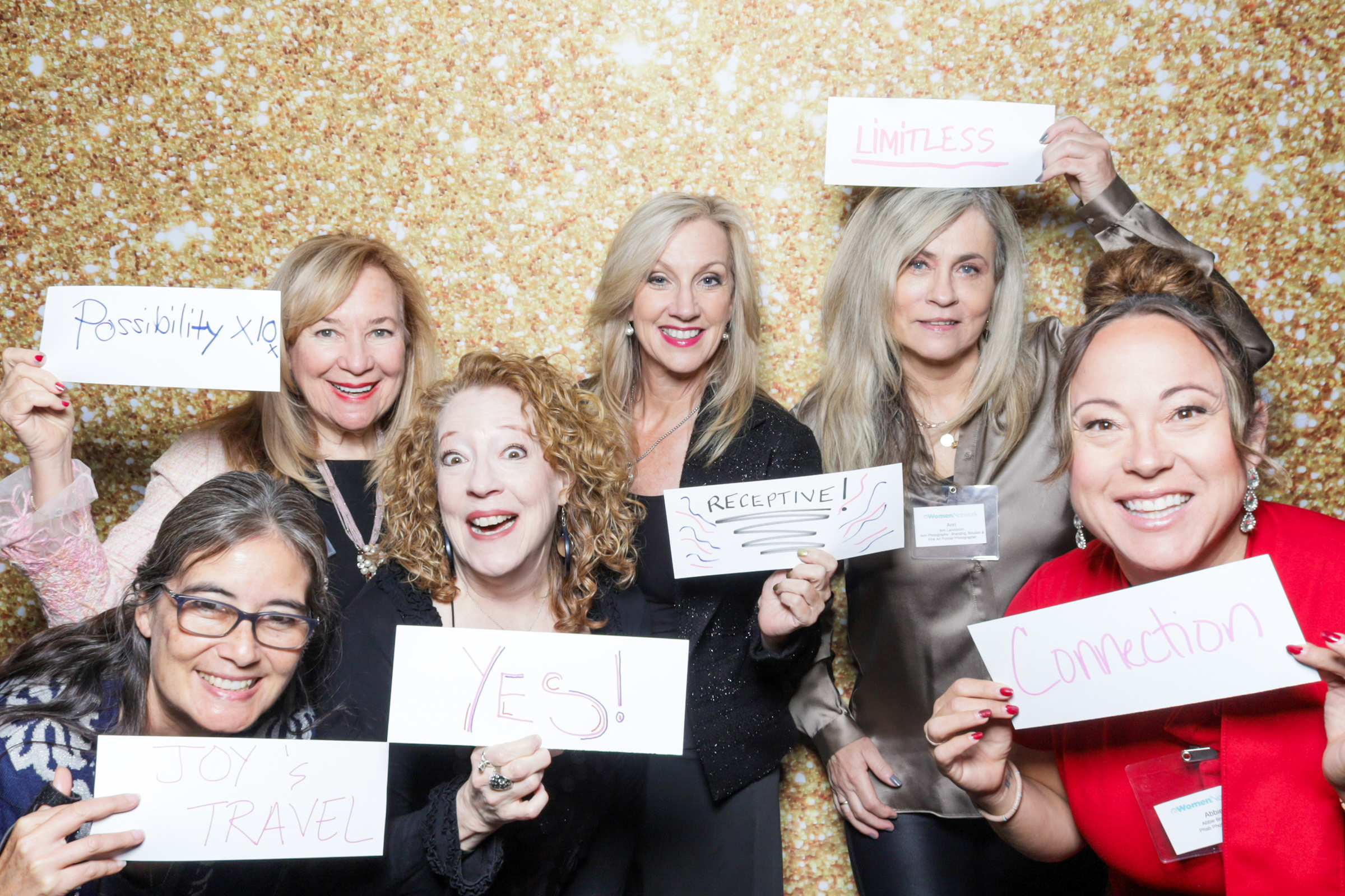 eWomen Holiday Extravaganza | View more photos from the event at v1.boothgallery.com/u/PhabPhotobooth/eWomen-Holiday-Extravaganza-2
