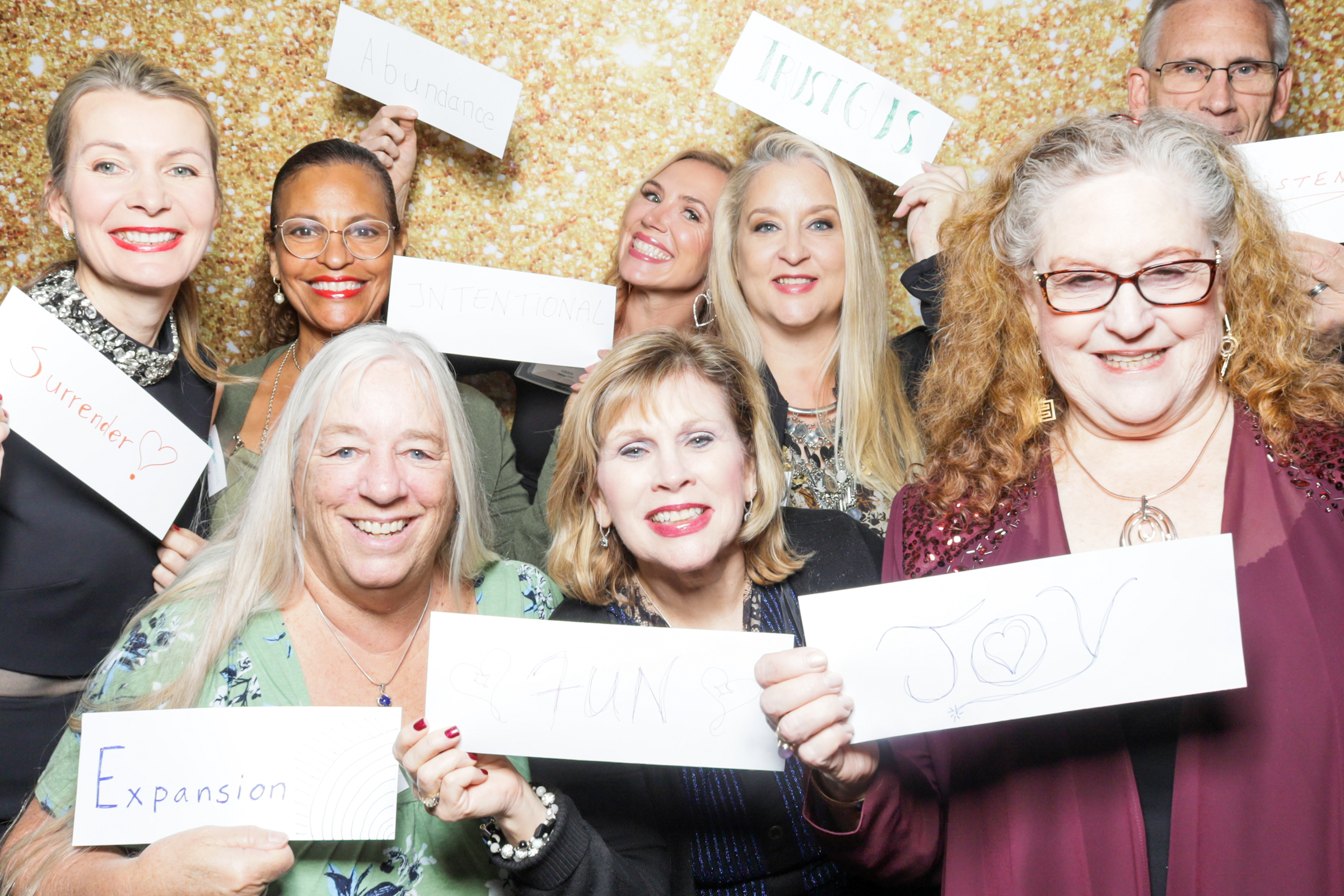 eWomen Holiday Extravaganza | View more photos from the event at v1.boothgallery.com/u/PhabPhotobooth/eWomen-Holiday-Extravaganza-2