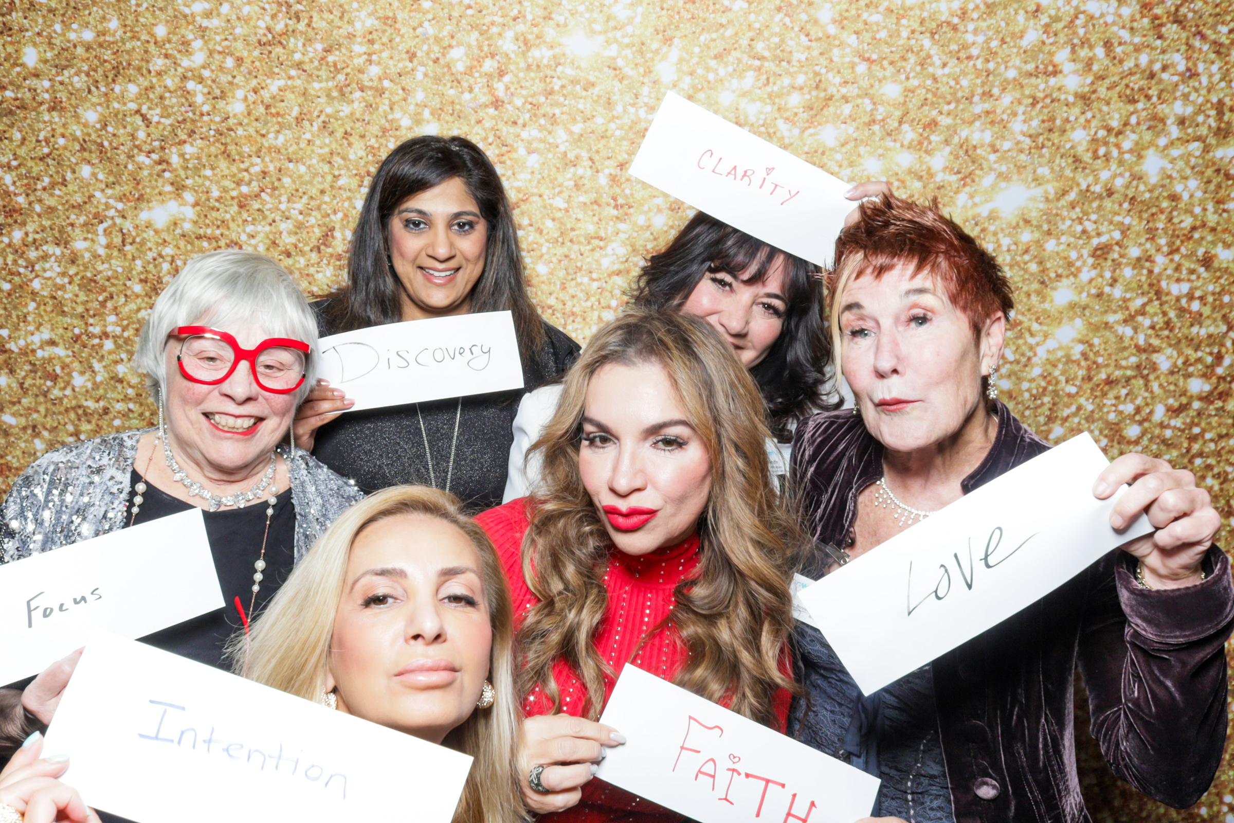 eWomen Holiday Extravaganza | View more photos from the event at v1.boothgallery.com/u/PhabPhotobooth/eWomen-Holiday-Extravaganza-2