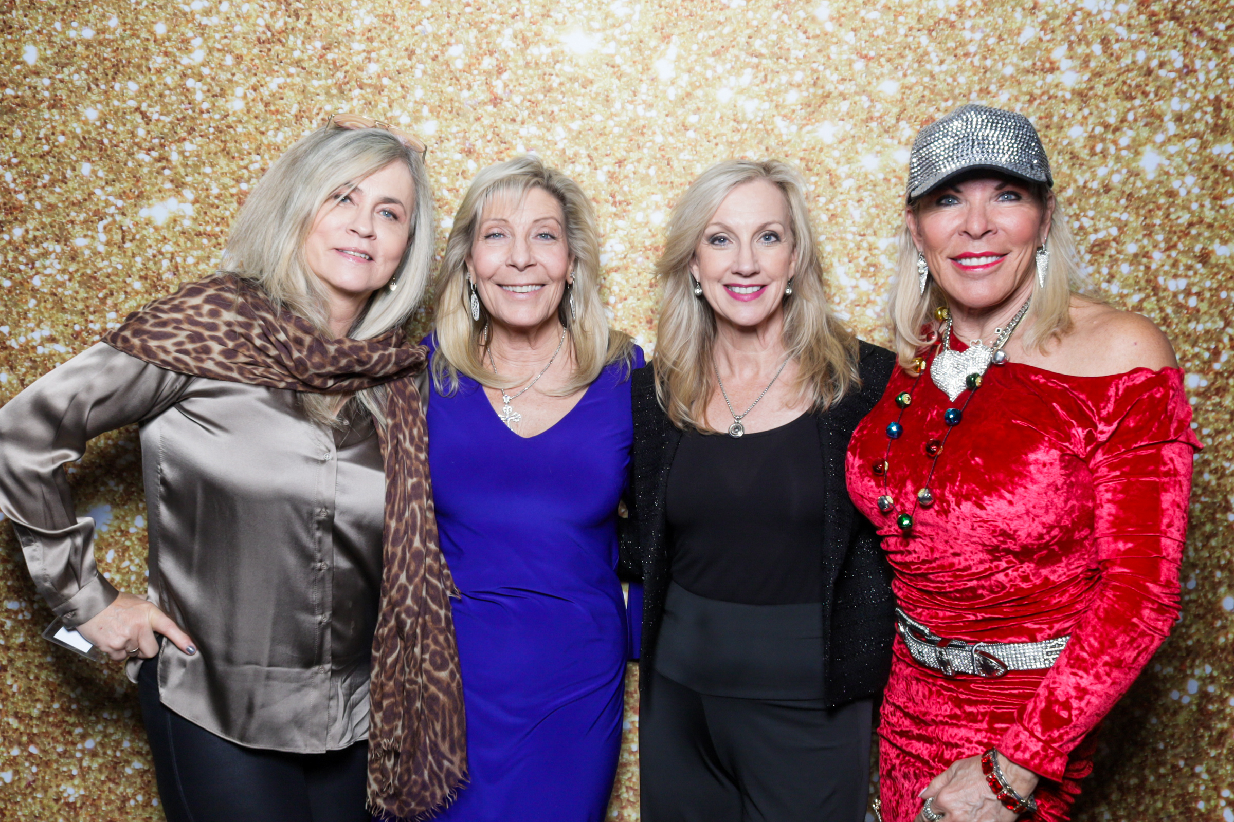 eWomen Holiday Extravaganza | View more photos from the event at v1.boothgallery.com/u/PhabPhotobooth/eWomen-Holiday-Extravaganza-2