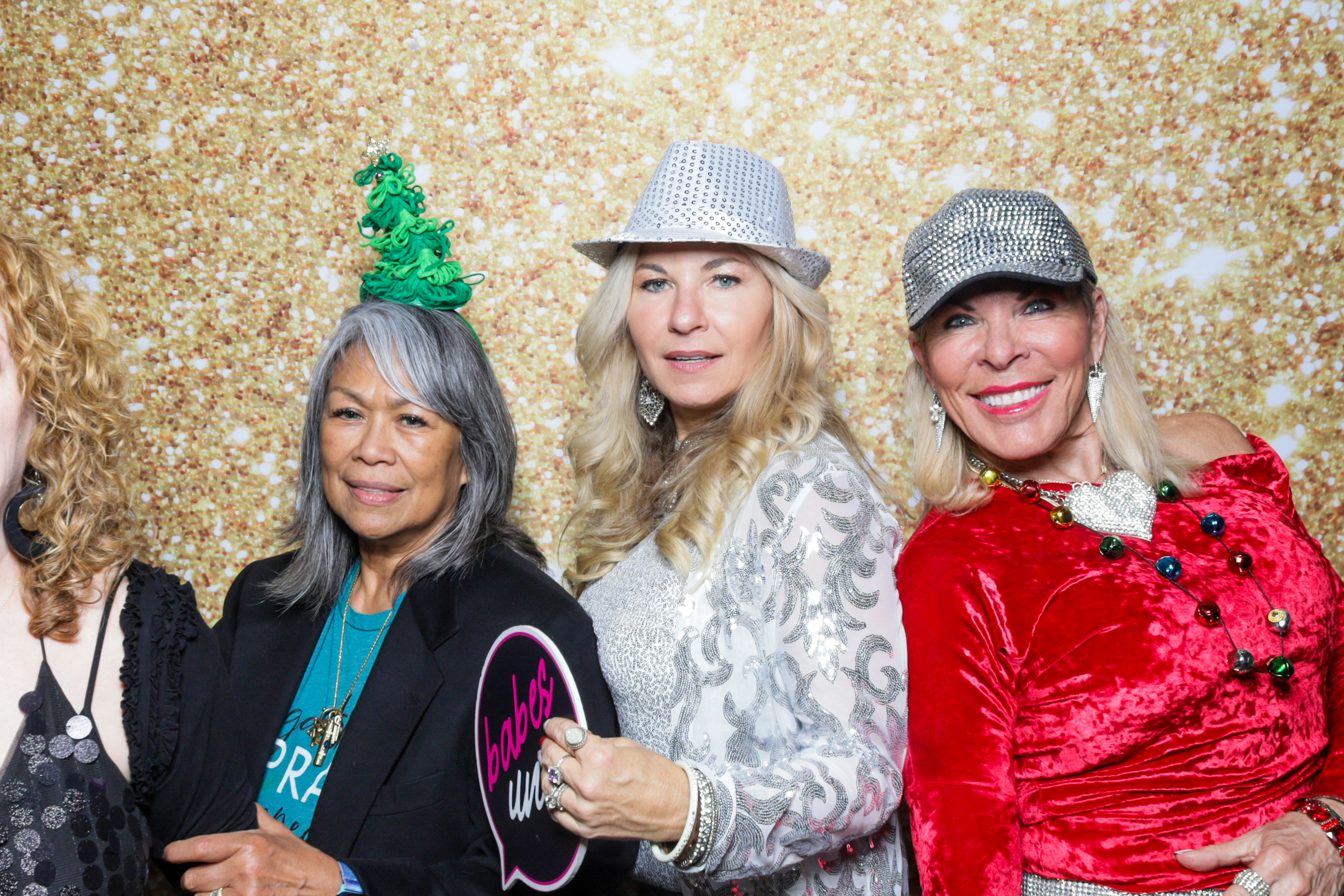 eWomen Holiday Extravaganza | View more photos from the event at v1.boothgallery.com/u/PhabPhotobooth/eWomen-Holiday-Extravaganza-2