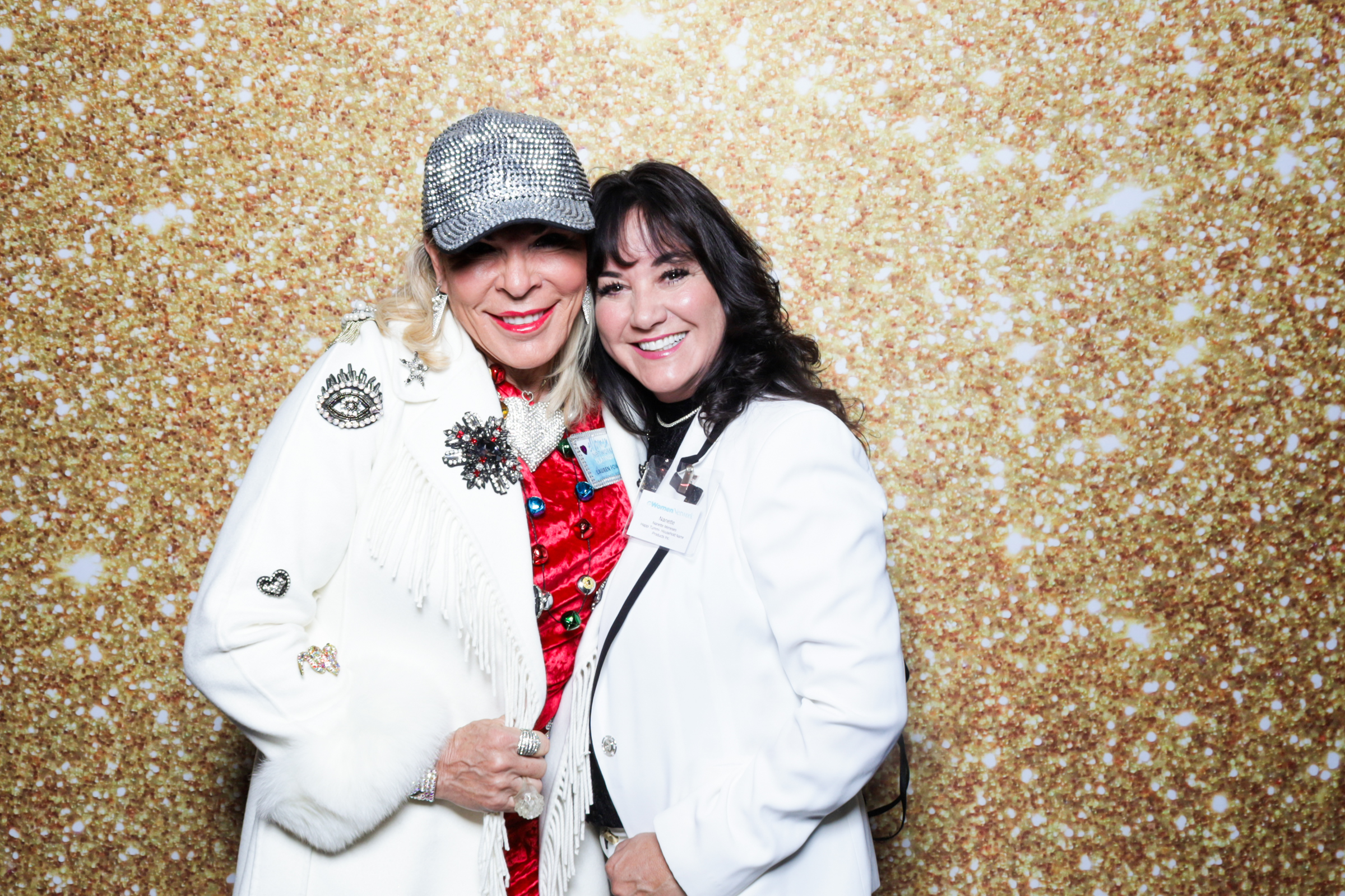 eWomen Holiday Extravaganza | View more photos from the event at v1.boothgallery.com/u/PhabPhotobooth/eWomen-Holiday-Extravaganza-2
