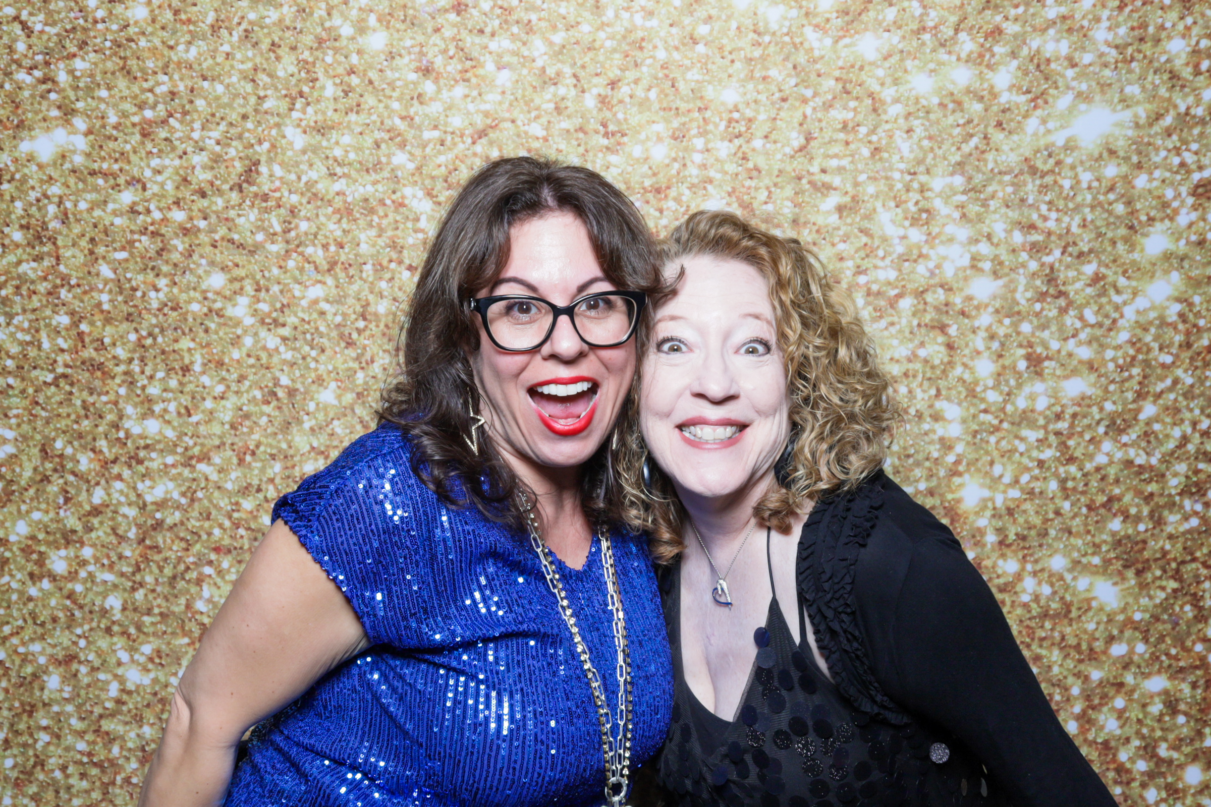 eWomen Holiday Extravaganza | View more photos from the event at v1.boothgallery.com/u/PhabPhotobooth/eWomen-Holiday-Extravaganza-2