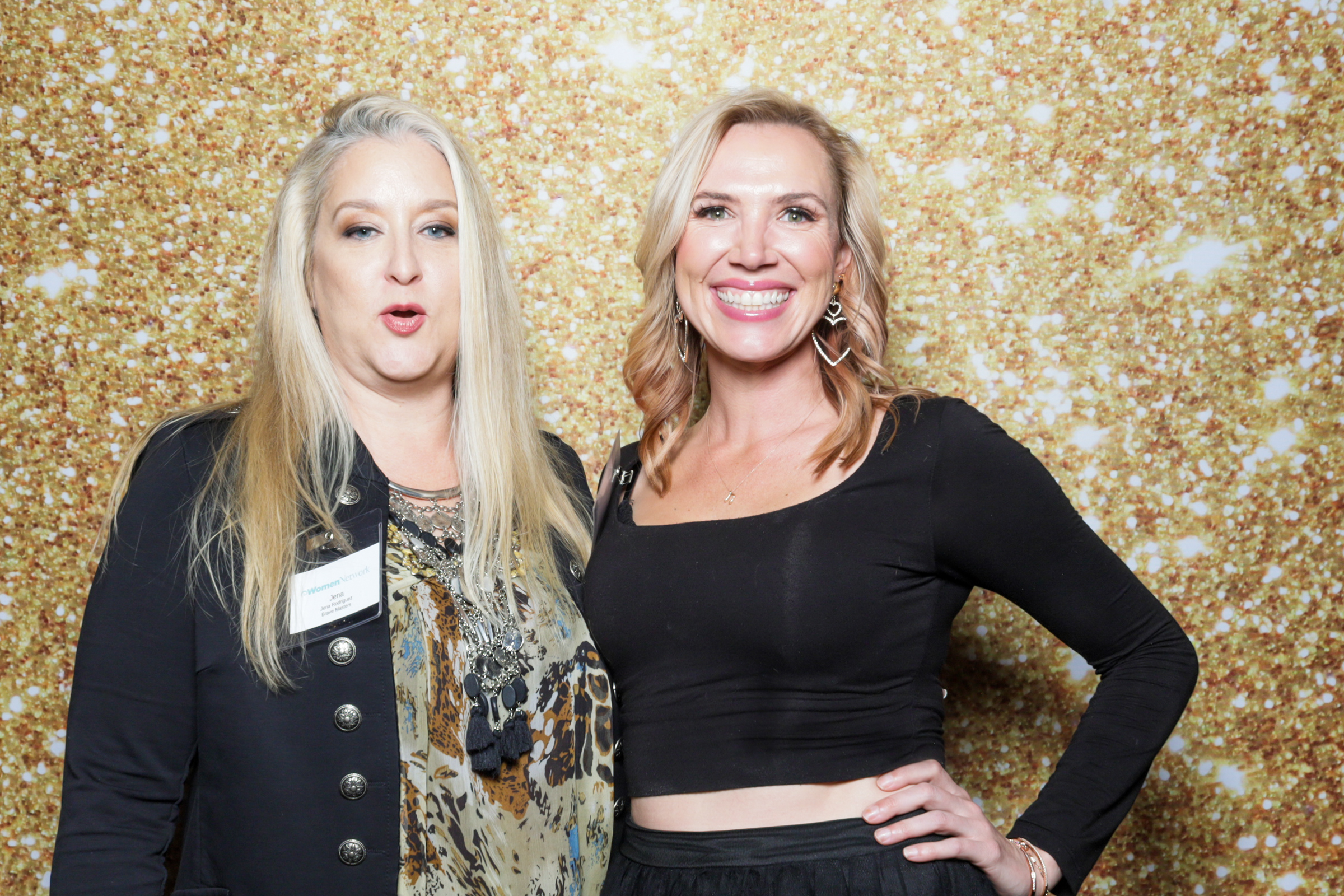 eWomen Holiday Extravaganza | View more photos from the event at v1.boothgallery.com/u/PhabPhotobooth/eWomen-Holiday-Extravaganza-2