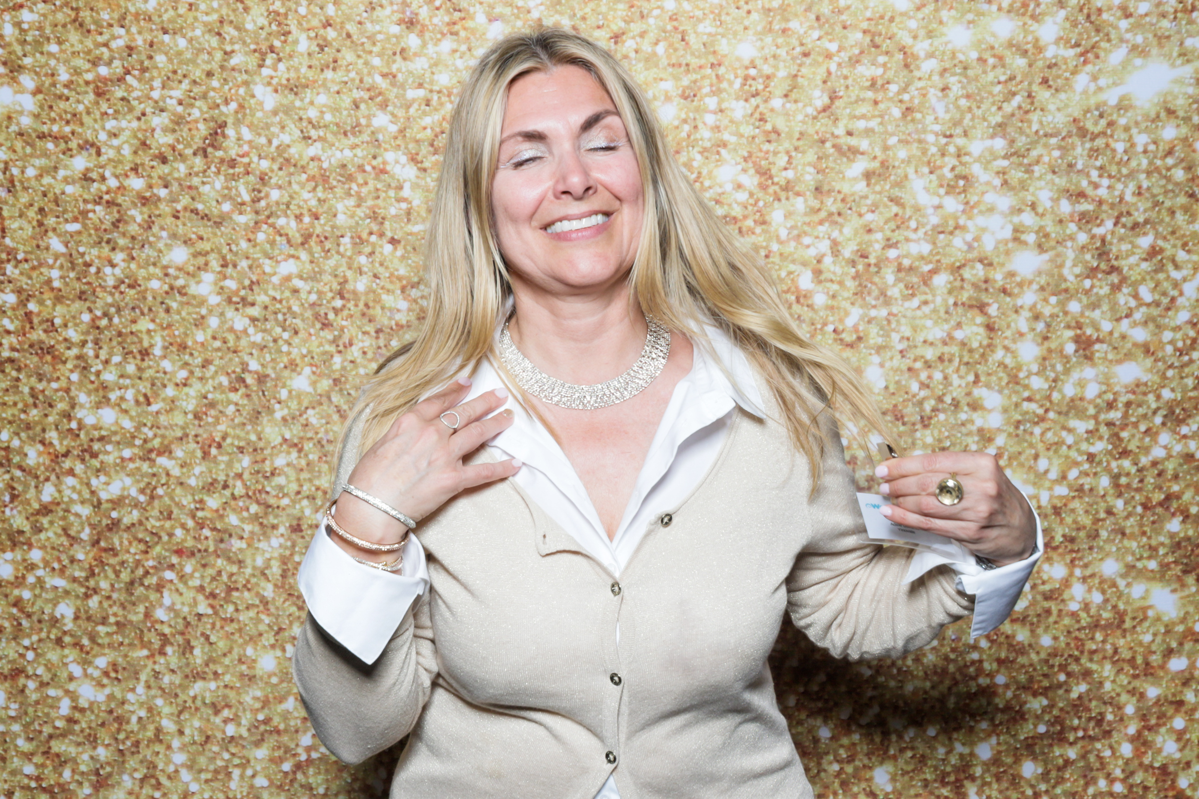 eWomen Holiday Extravaganza | View more photos from the event at v1.boothgallery.com/u/PhabPhotobooth/eWomen-Holiday-Extravaganza-2