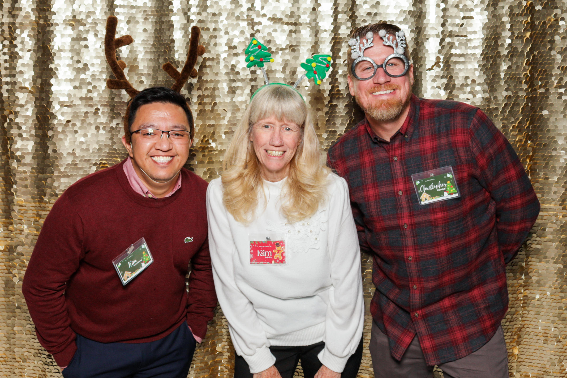McGuff Holiday Party | View more photos from the event at v1.boothgallery.com/u/PhabPhotobooth/McGuff-Holiday-Party