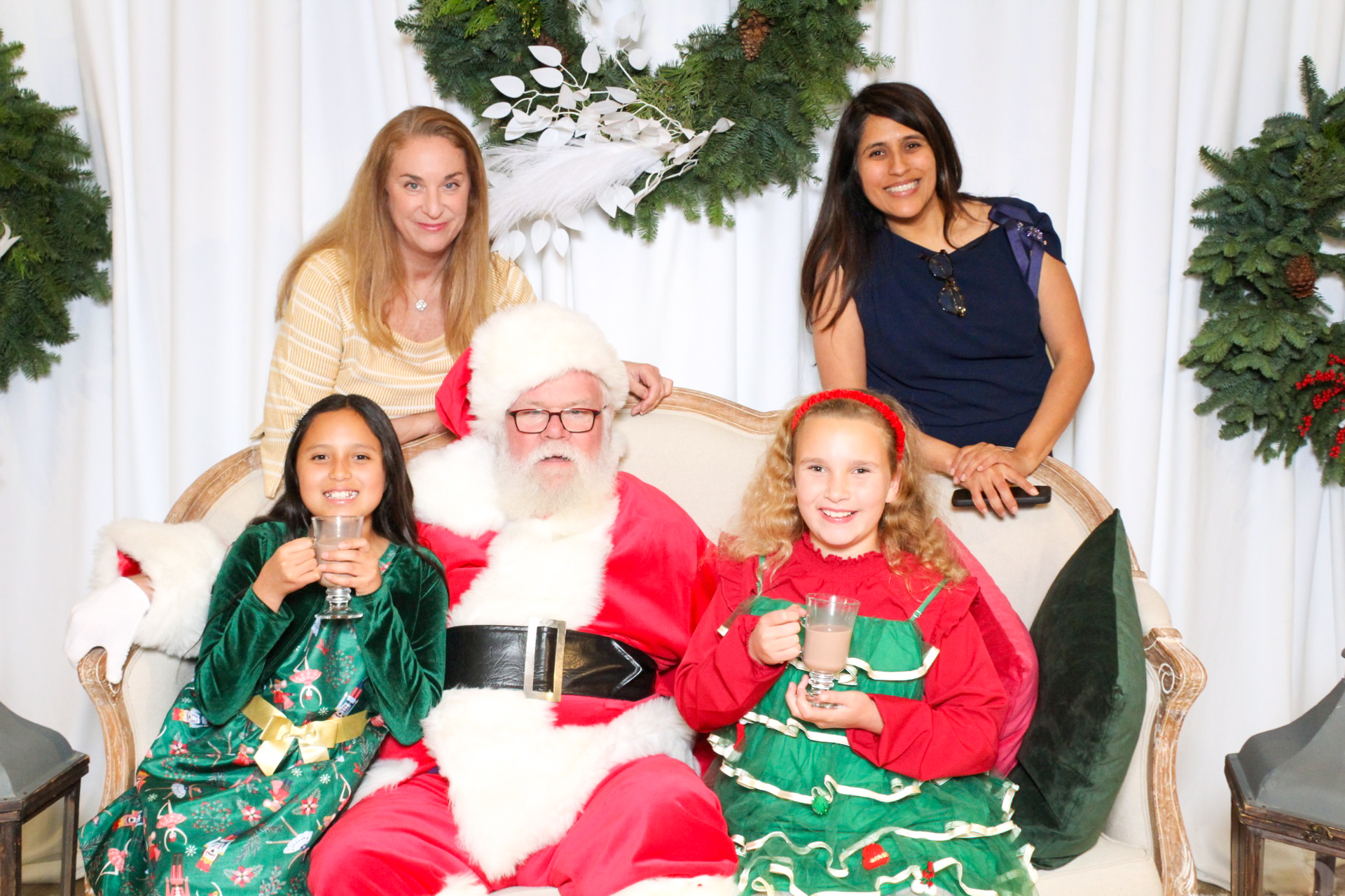 Hope & Grand Events - Dinner with Santa | View more photos from the event at v1.boothgallery.com/u/PhabPhotobooth/Hope-Grand-Events-Dinner-with-Santa