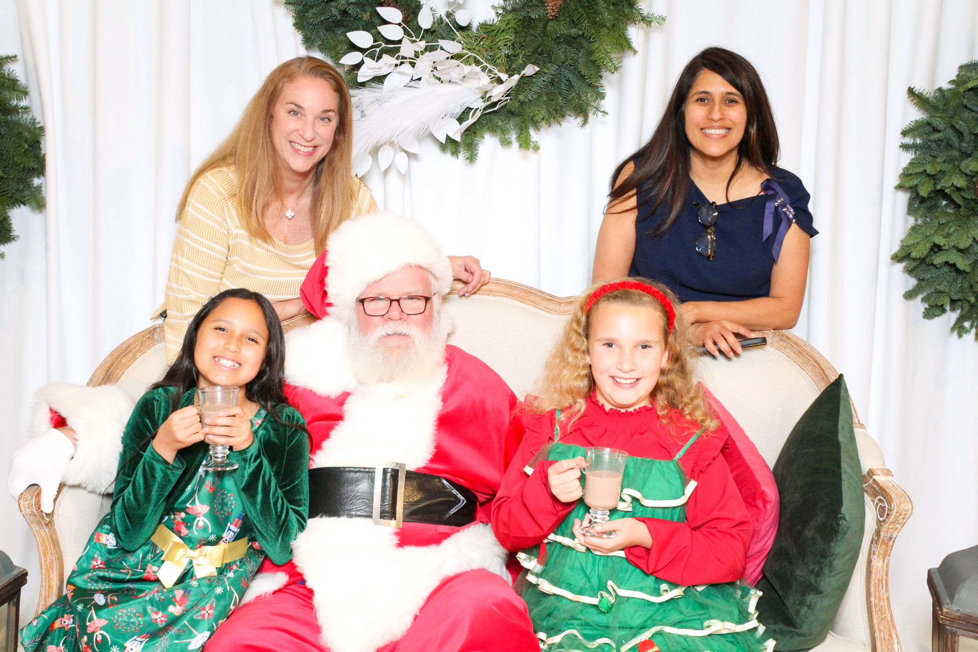 Hope & Grand Events - Dinner with Santa | View more photos from the event at v1.boothgallery.com/u/PhabPhotobooth/Hope-Grand-Events-Dinner-with-Santa