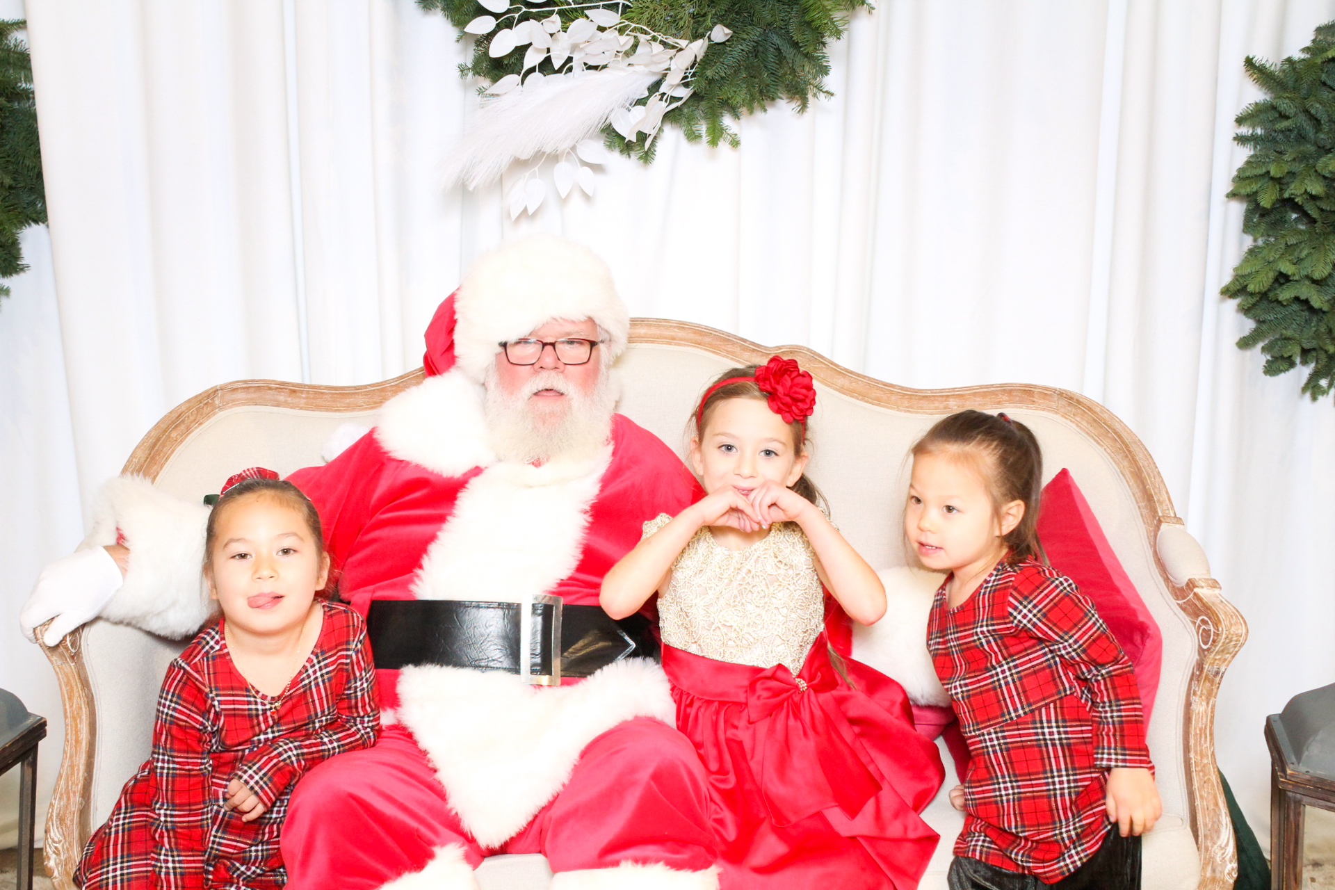 Hope & Grand Events - Dinner with Santa | View more photos from the event at v1.boothgallery.com/u/PhabPhotobooth/Hope-Grand-Events-Dinner-with-Santa