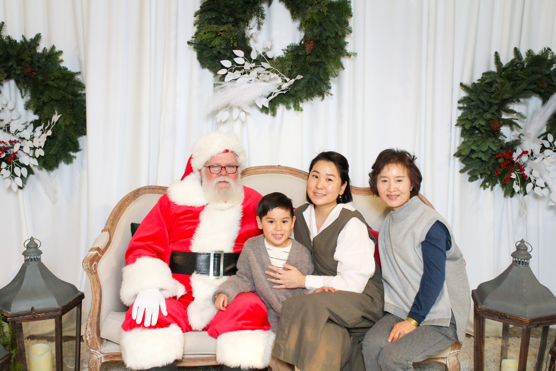 Hope & Grand Events - Dinner with Santa | View more photos from the event at v1.boothgallery.com/u/PhabPhotobooth/Hope-Grand-Events-Dinner-with-Santa