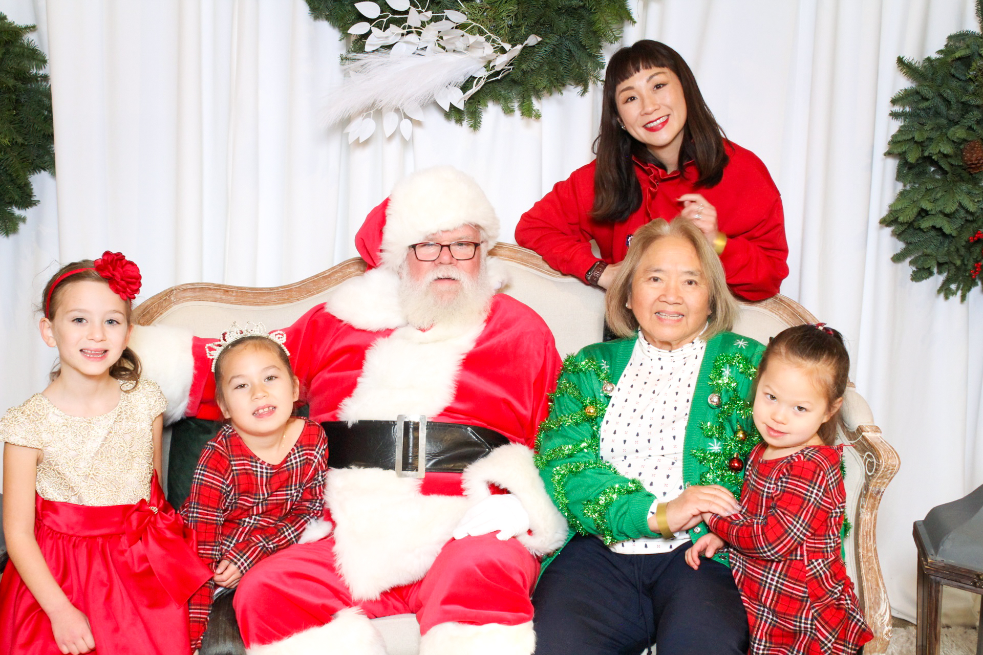 Hope & Grand Events - Dinner with Santa | View more photos from the event at v1.boothgallery.com/u/PhabPhotobooth/Hope-Grand-Events-Dinner-with-Santa