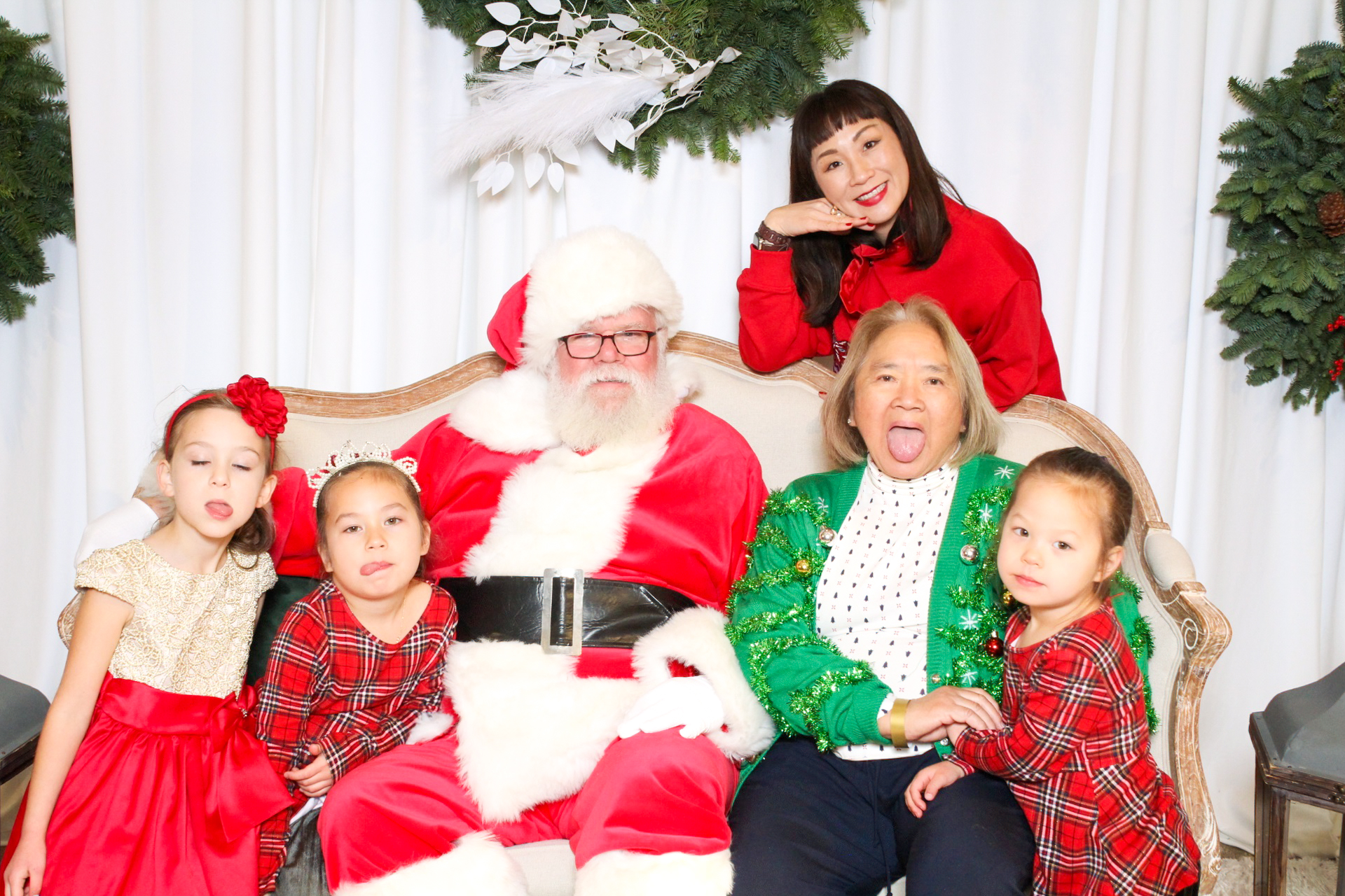 Hope & Grand Events - Dinner with Santa | View more photos from the event at v1.boothgallery.com/u/PhabPhotobooth/Hope-Grand-Events-Dinner-with-Santa