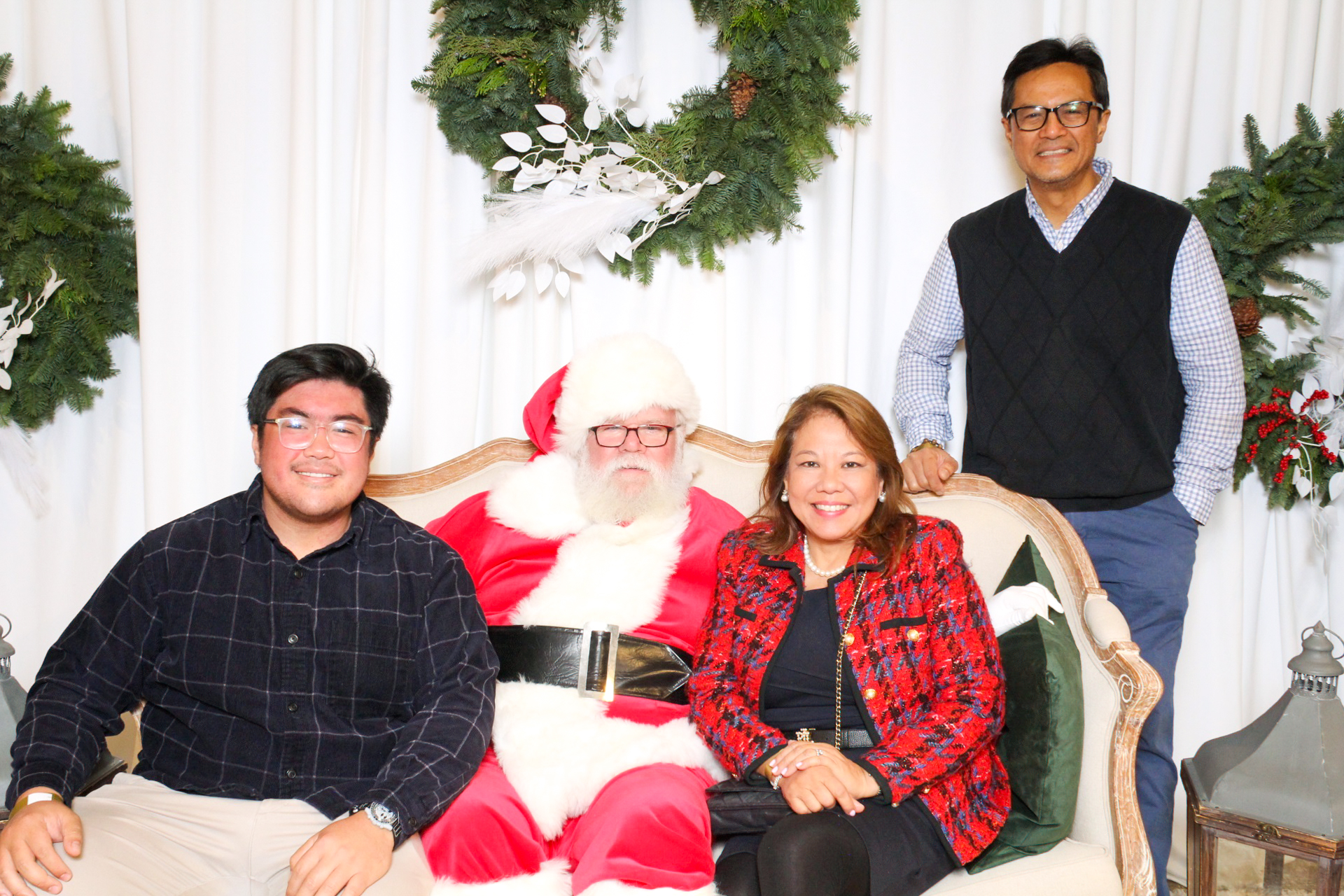 Hope & Grand Events - Dinner with Santa | View more photos from the event at v1.boothgallery.com/u/PhabPhotobooth/Hope-Grand-Events-Dinner-with-Santa