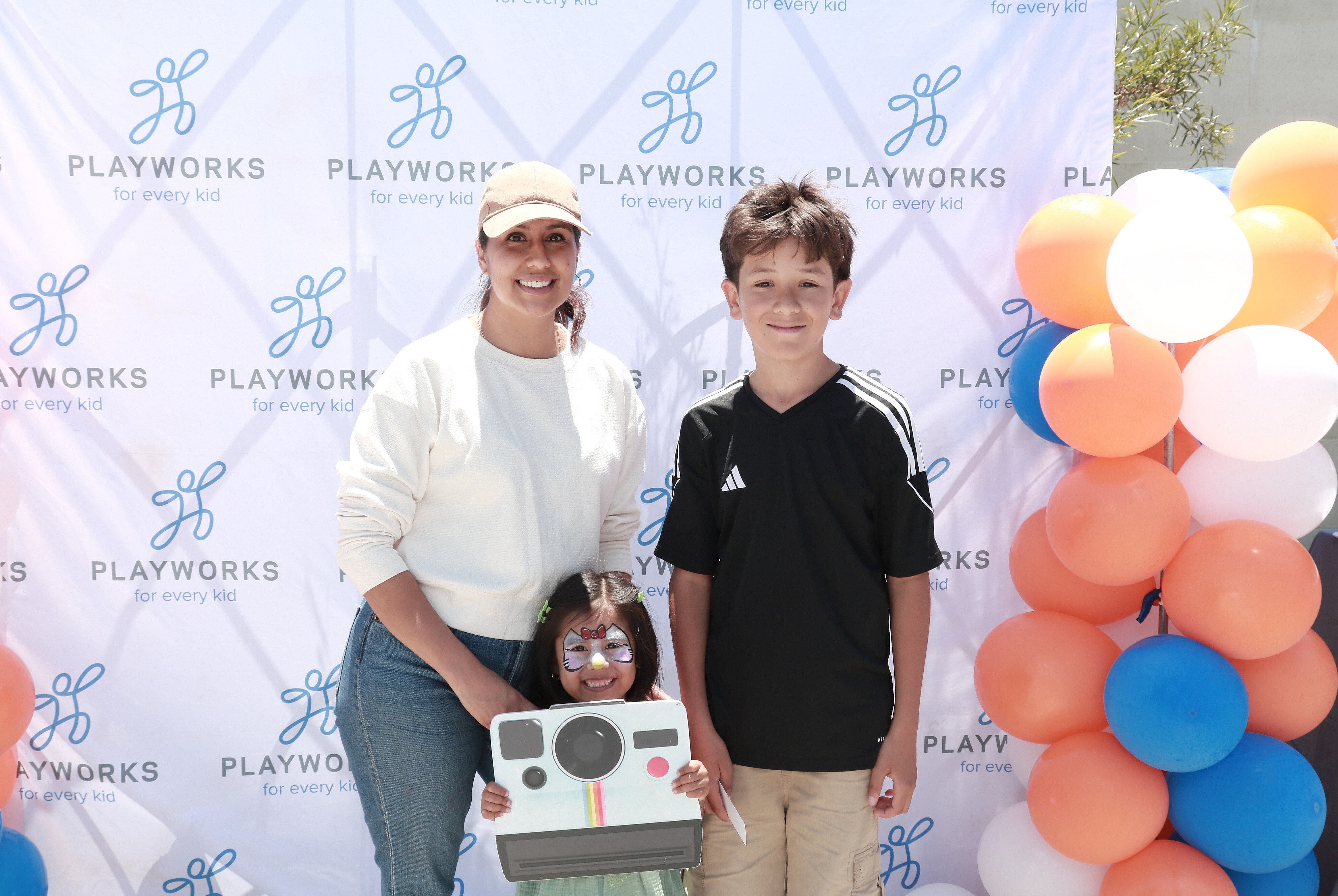 Playworks Summer Bash | View more photos from the event at v1.boothgallery.com/u/PhabPhotobooth/Playworks-Summer-Bash
