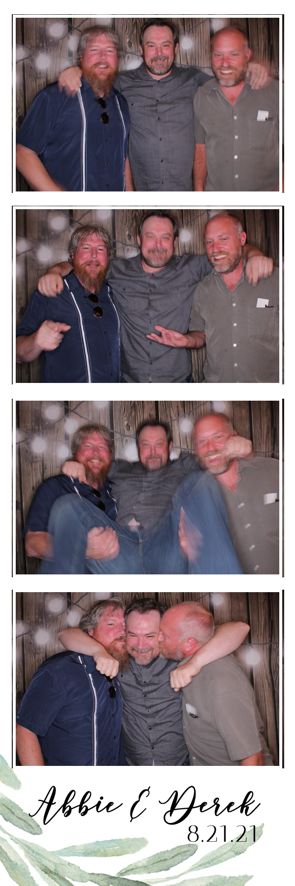 Abbie and Derek's Wedding | View more photos from the event at gallery.photoboothbillings.com/u/PhotoBoothBillings/Abbie-and-Dereks-Wedding