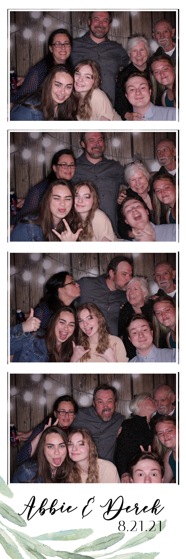 Abbie and Derek's Wedding | View more photos from the event at gallery.photoboothbillings.com/u/PhotoBoothBillings/Abbie-and-Dereks-Wedding