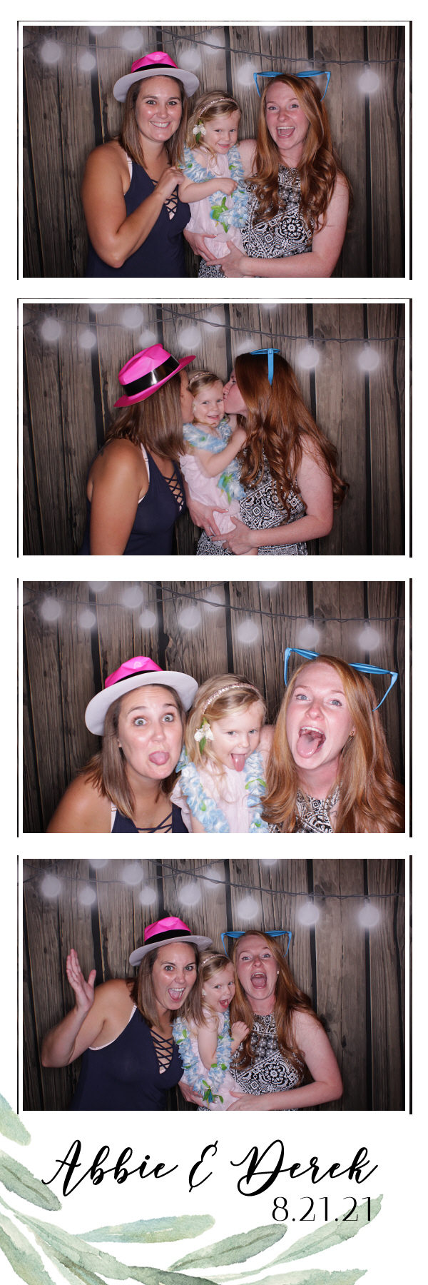 Abbie and Derek's Wedding | View more photos from the event at gallery.photoboothbillings.com/u/PhotoBoothBillings/Abbie-and-Dereks-Wedding