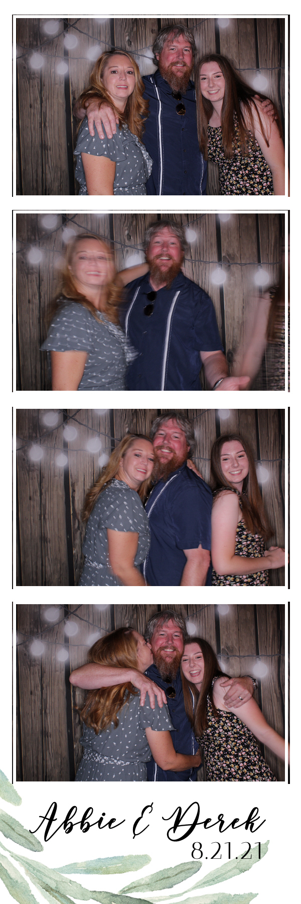 Abbie and Derek's Wedding | View more photos from the event at gallery.photoboothbillings.com/u/PhotoBoothBillings/Abbie-and-Dereks-Wedding