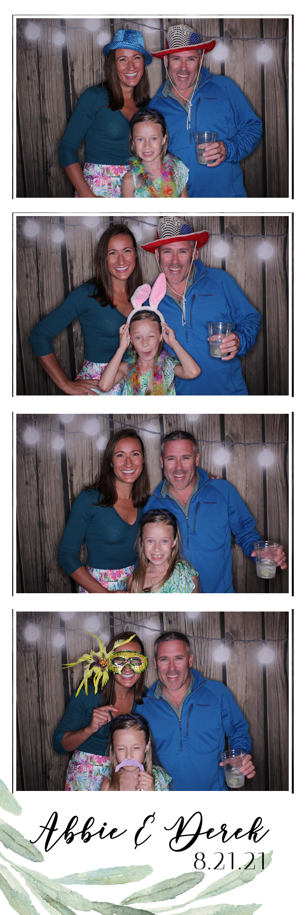 Abbie and Derek's Wedding | View more photos from the event at gallery.photoboothbillings.com/u/PhotoBoothBillings/Abbie-and-Dereks-Wedding