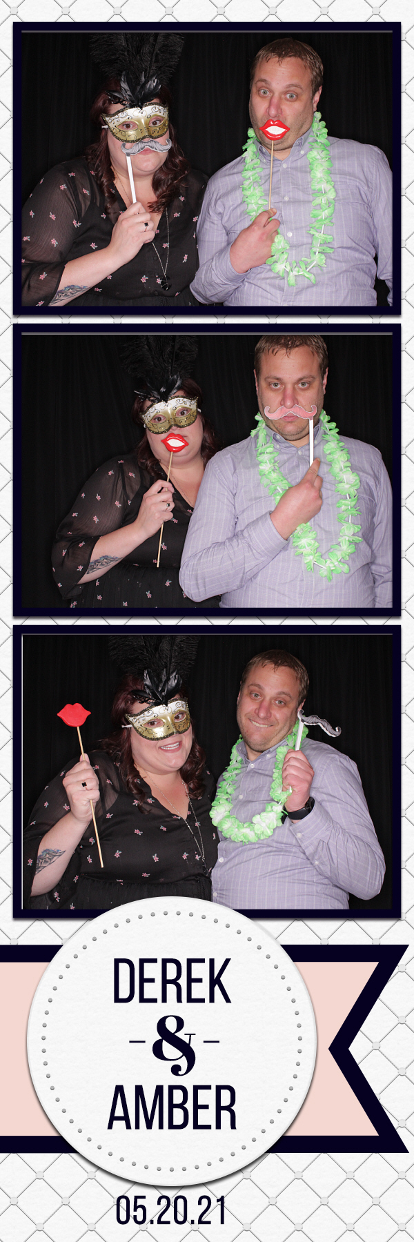 Amber and Derek's Wedding | View more photos from the event at gallery.photoboothbillings.com/u/PhotoBoothBillings/Amber-and-Dereks-Wedding