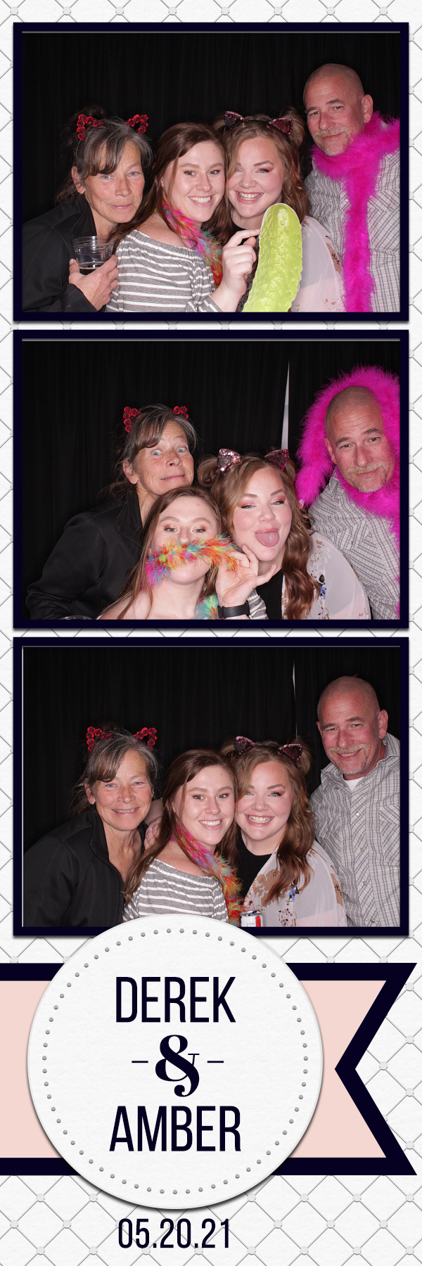 Amber and Derek's Wedding | View more photos from the event at gallery.photoboothbillings.com/u/PhotoBoothBillings/Amber-and-Dereks-Wedding