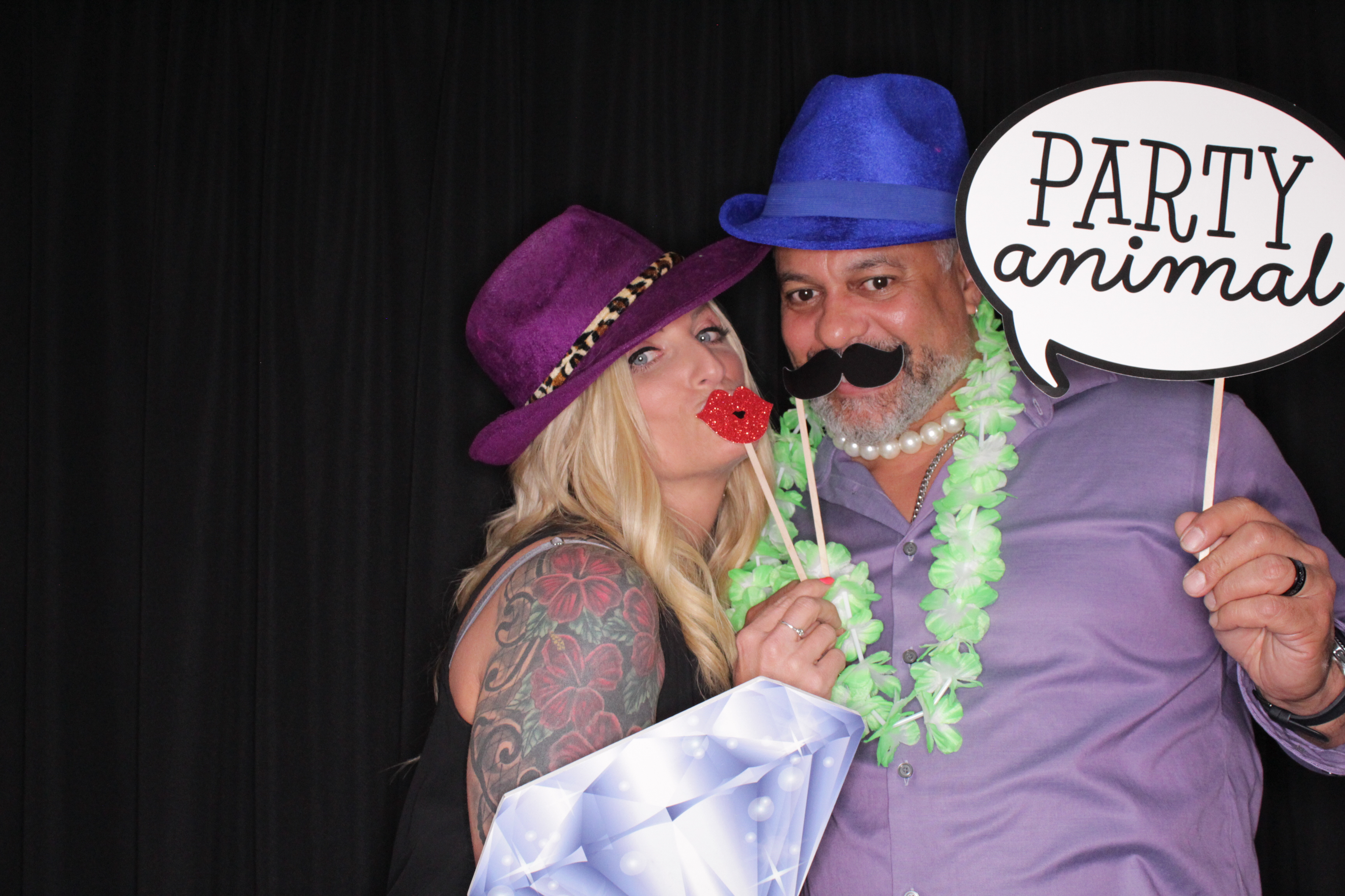 Amber and Derek's Wedding | View more photos from the event at gallery.photoboothbillings.com/u/PhotoBoothBillings/Amber-and-Dereks-Wedding