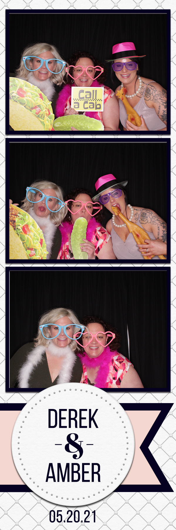 Amber and Derek's Wedding | View more photos from the event at gallery.photoboothbillings.com/u/PhotoBoothBillings/Amber-and-Dereks-Wedding