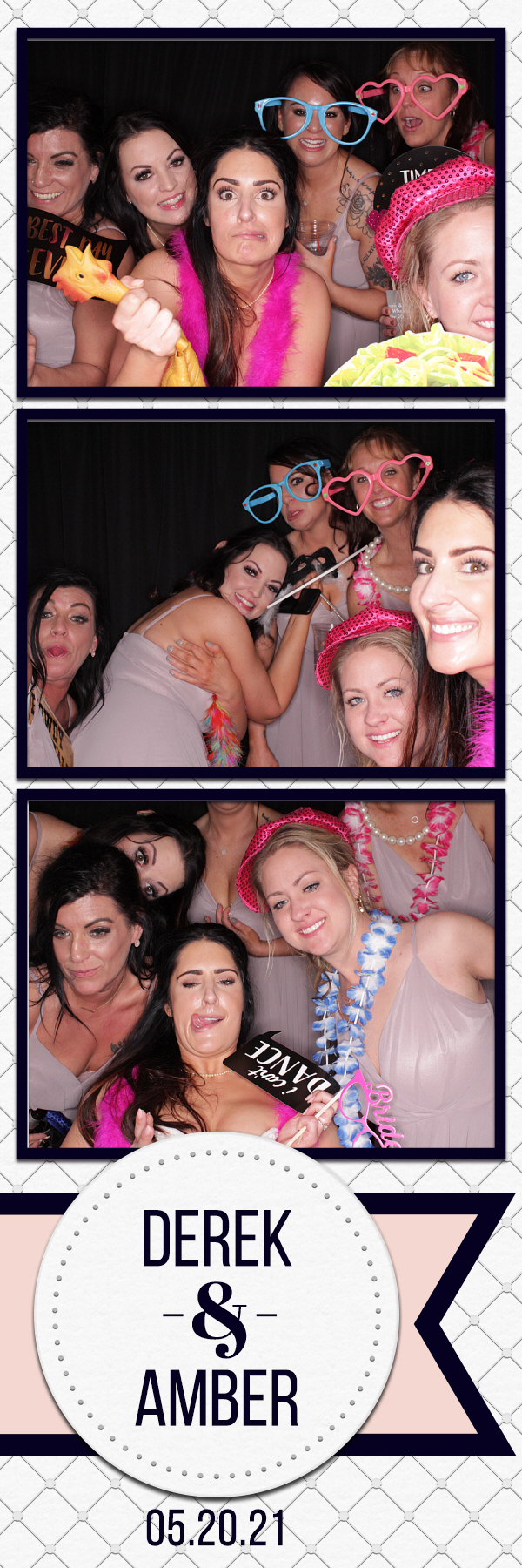 Amber and Derek's Wedding | View more photos from the event at gallery.photoboothbillings.com/u/PhotoBoothBillings/Amber-and-Dereks-Wedding