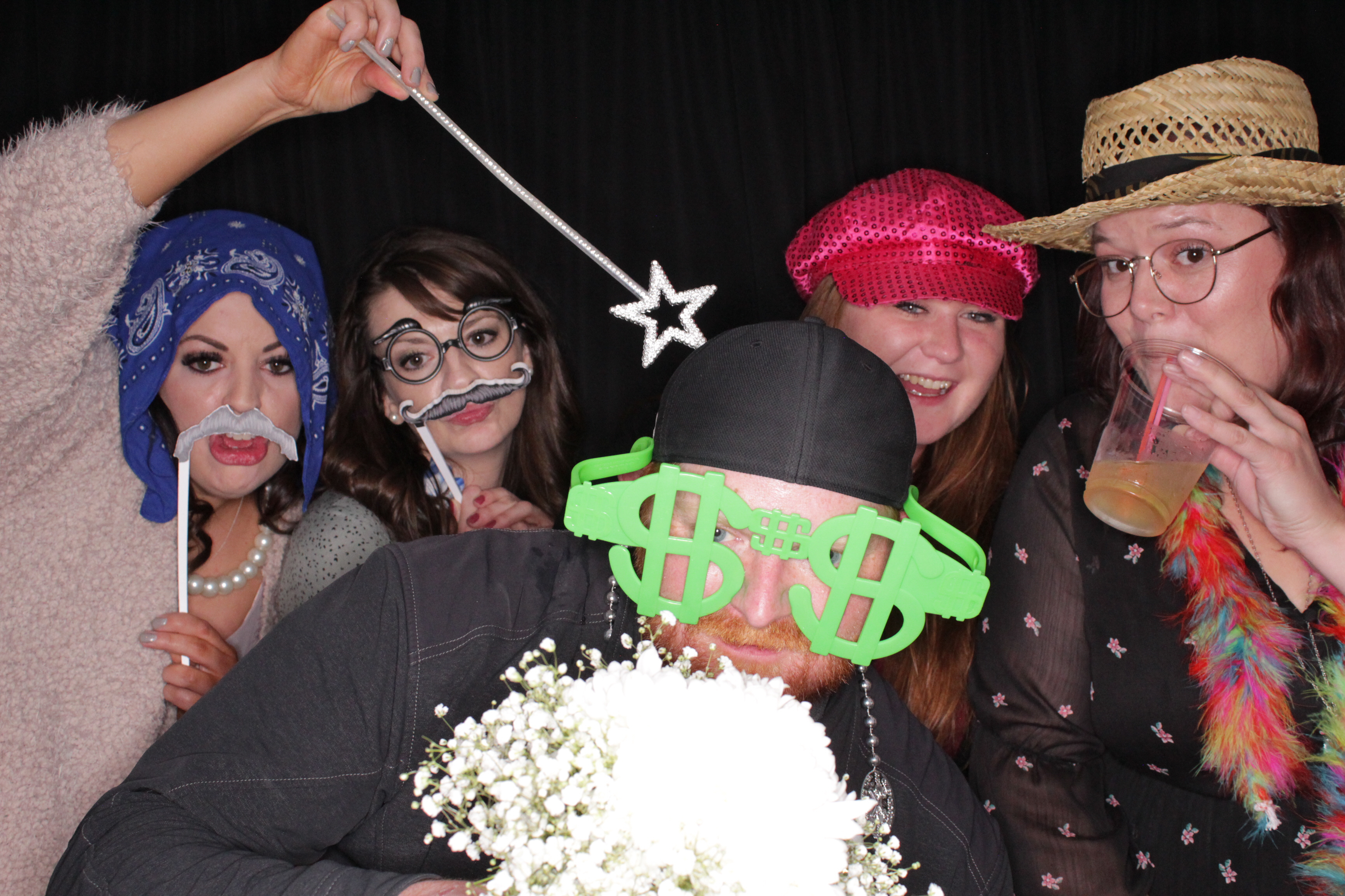 Amber and Derek's Wedding | View more photos from the event at gallery.photoboothbillings.com/u/PhotoBoothBillings/Amber-and-Dereks-Wedding