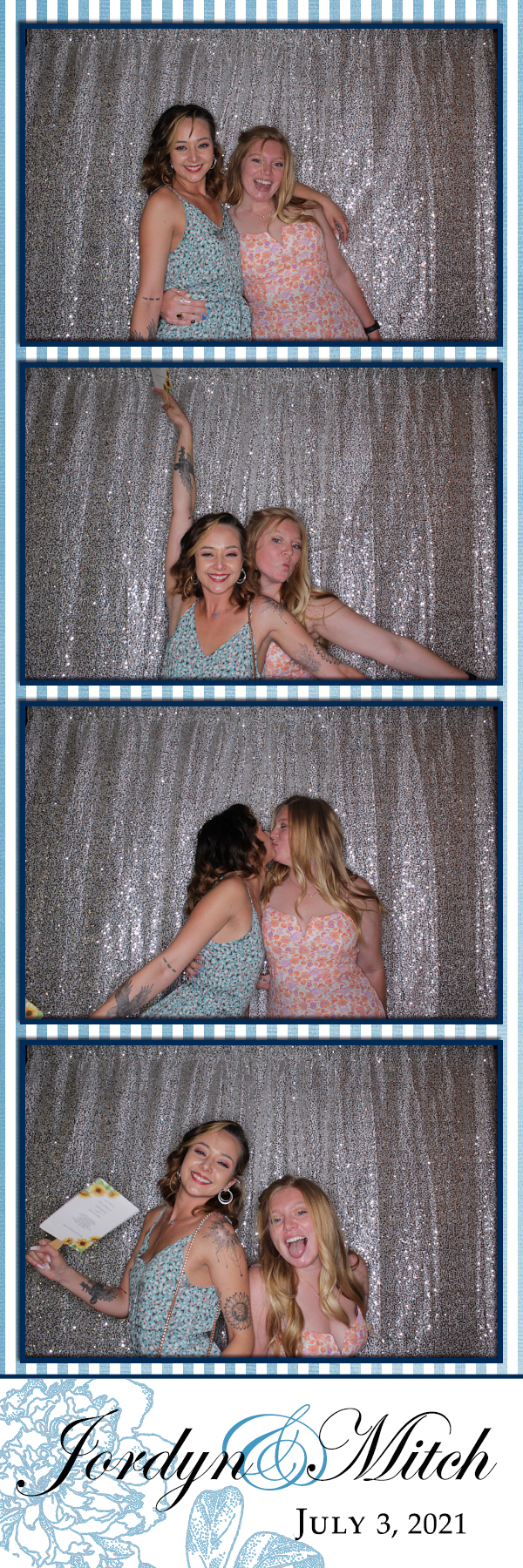 Jordyn and Mitch's Wedding | View more photos from the event at gallery.photoboothbillings.com/u/PhotoBoothBillings/Jordyn-and-Mitchs-Wedding