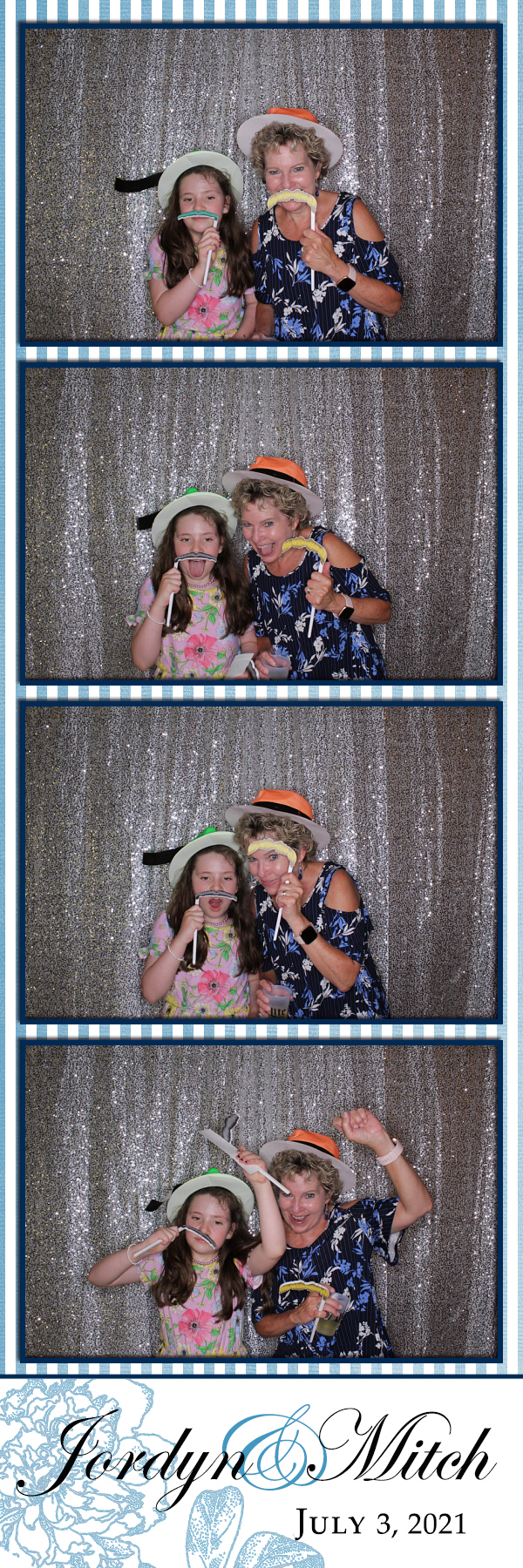 Jordyn and Mitch's Wedding | View more photos from the event at gallery.photoboothbillings.com/u/PhotoBoothBillings/Jordyn-and-Mitchs-Wedding