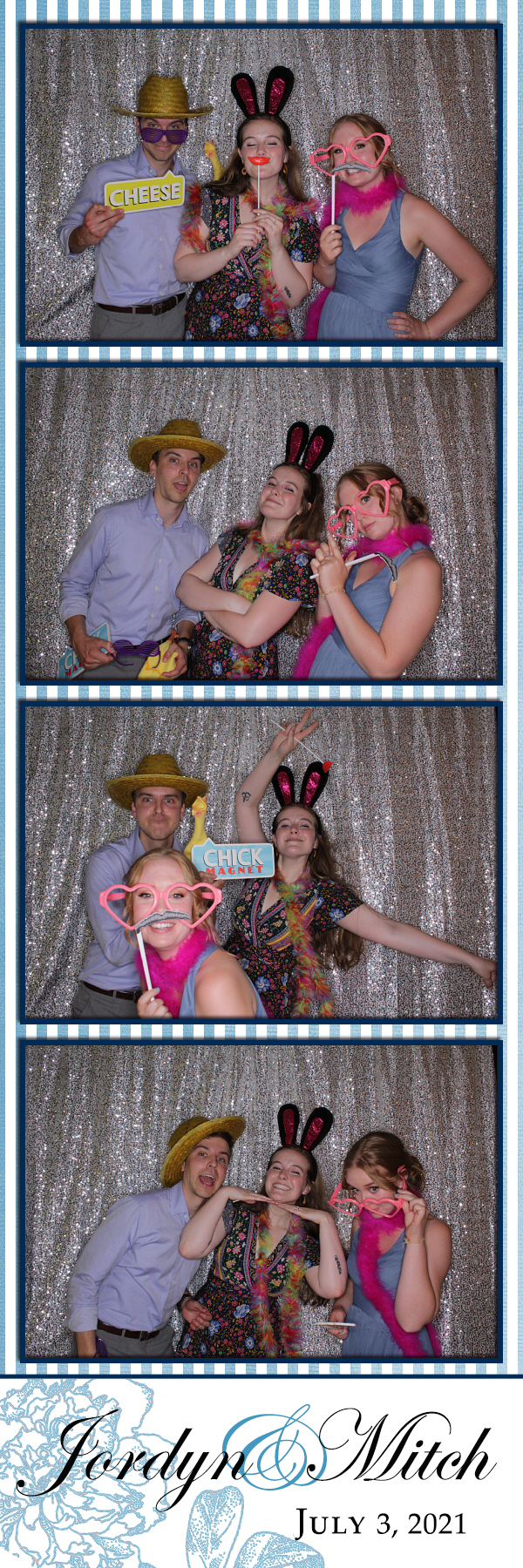 Jordyn and Mitch's Wedding | View more photos from the event at gallery.photoboothbillings.com/u/PhotoBoothBillings/Jordyn-and-Mitchs-Wedding