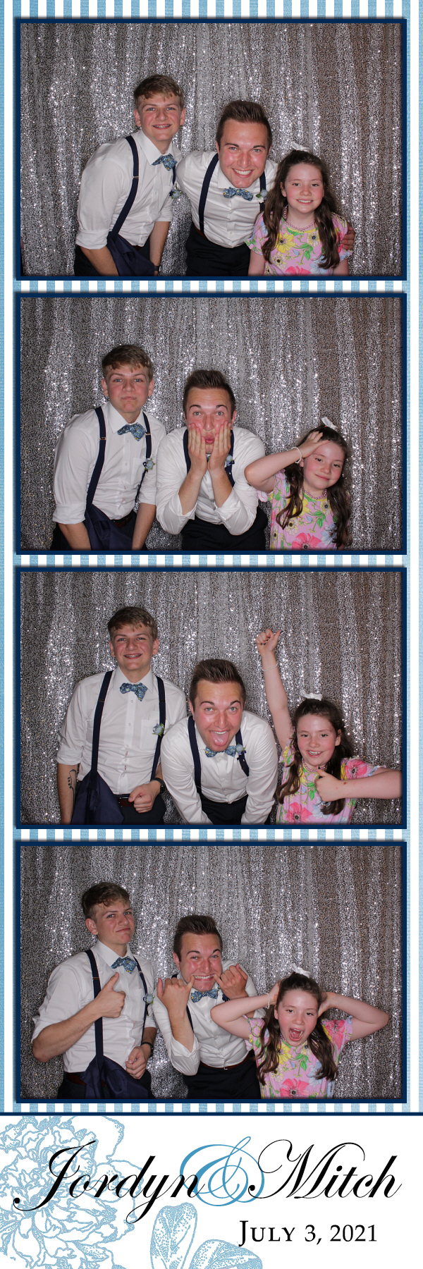 Jordyn and Mitch's Wedding | View more photos from the event at gallery.photoboothbillings.com/u/PhotoBoothBillings/Jordyn-and-Mitchs-Wedding