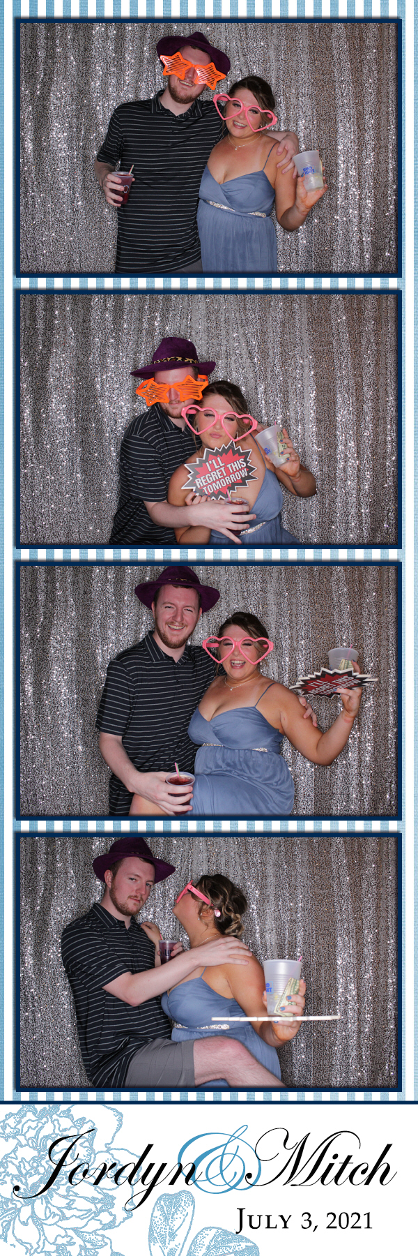 Jordyn and Mitch's Wedding | View more photos from the event at gallery.photoboothbillings.com/u/PhotoBoothBillings/Jordyn-and-Mitchs-Wedding