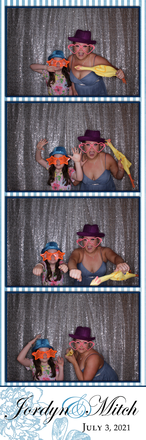 Jordyn and Mitch's Wedding | View more photos from the event at gallery.photoboothbillings.com/u/PhotoBoothBillings/Jordyn-and-Mitchs-Wedding