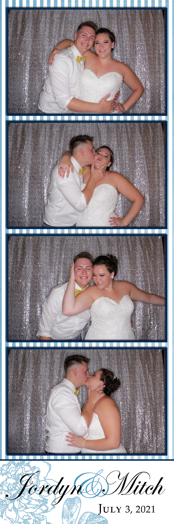 Jordyn and Mitch's Wedding | View more photos from the event at gallery.photoboothbillings.com/u/PhotoBoothBillings/Jordyn-and-Mitchs-Wedding