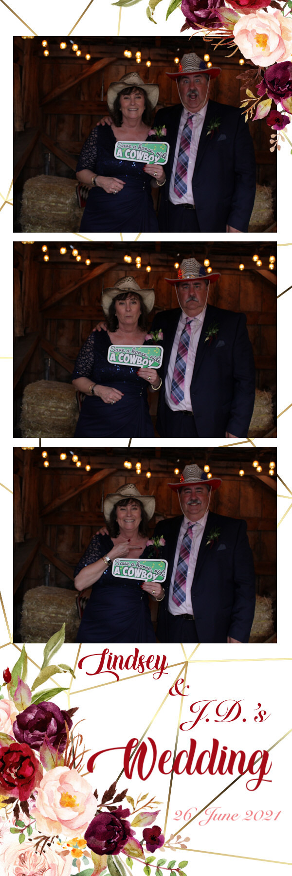 Lindsey and JD's Wedding | View more photos from the event at gallery.photoboothbillings.com/u/PhotoBoothBillings/Lindsey-and-JDs-Wedding