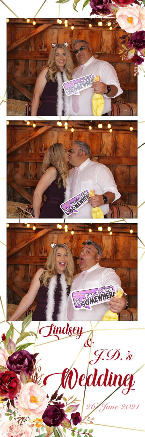 Lindsey and JD's Wedding | View more photos from the event at gallery.photoboothbillings.com/u/PhotoBoothBillings/Lindsey-and-JDs-Wedding