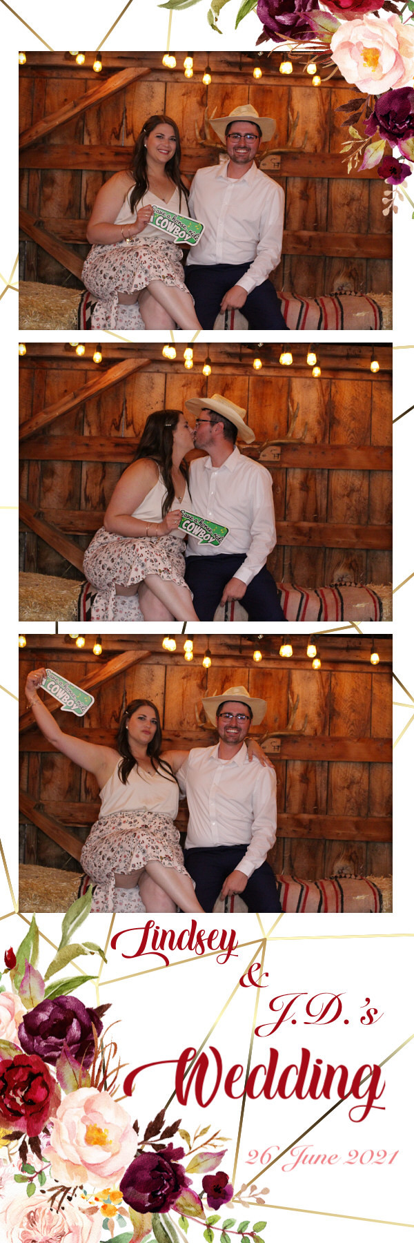 Lindsey and JD's Wedding | View more photos from the event at gallery.photoboothbillings.com/u/PhotoBoothBillings/Lindsey-and-JDs-Wedding