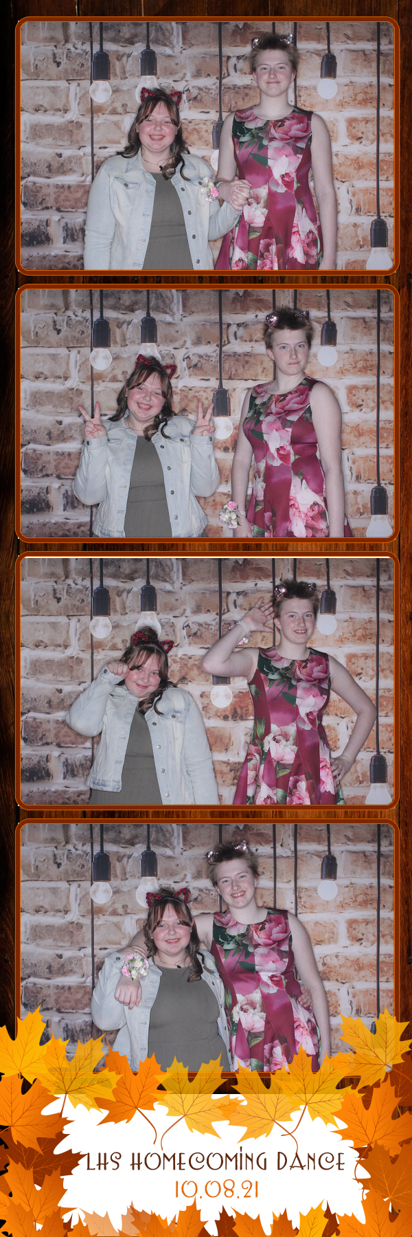 Lockwood Homecoming | View more photos from the event at gallery.photoboothbillings.com/u/PhotoBoothBillings/Lockwood-Homecoming