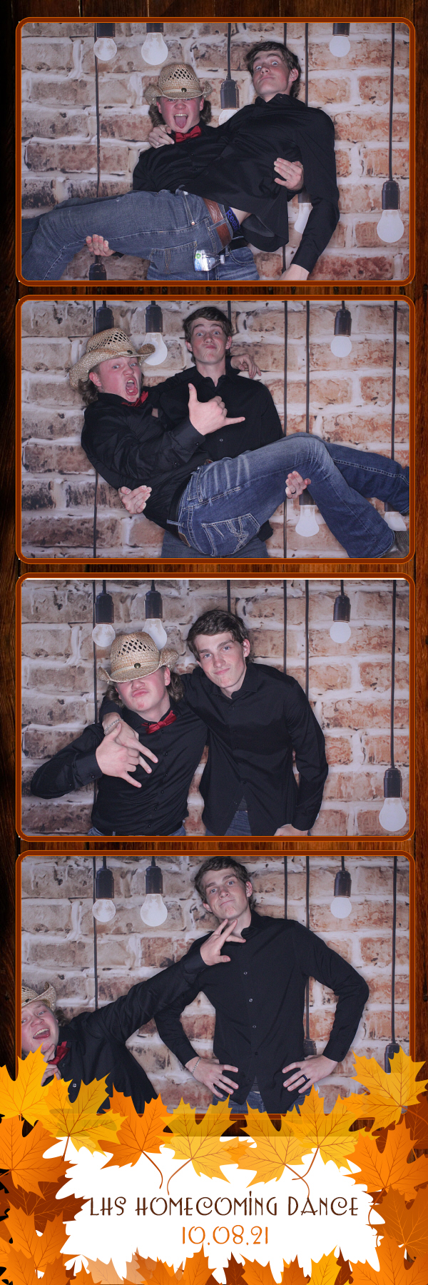Lockwood Homecoming | View more photos from the event at gallery.photoboothbillings.com/u/PhotoBoothBillings/Lockwood-Homecoming